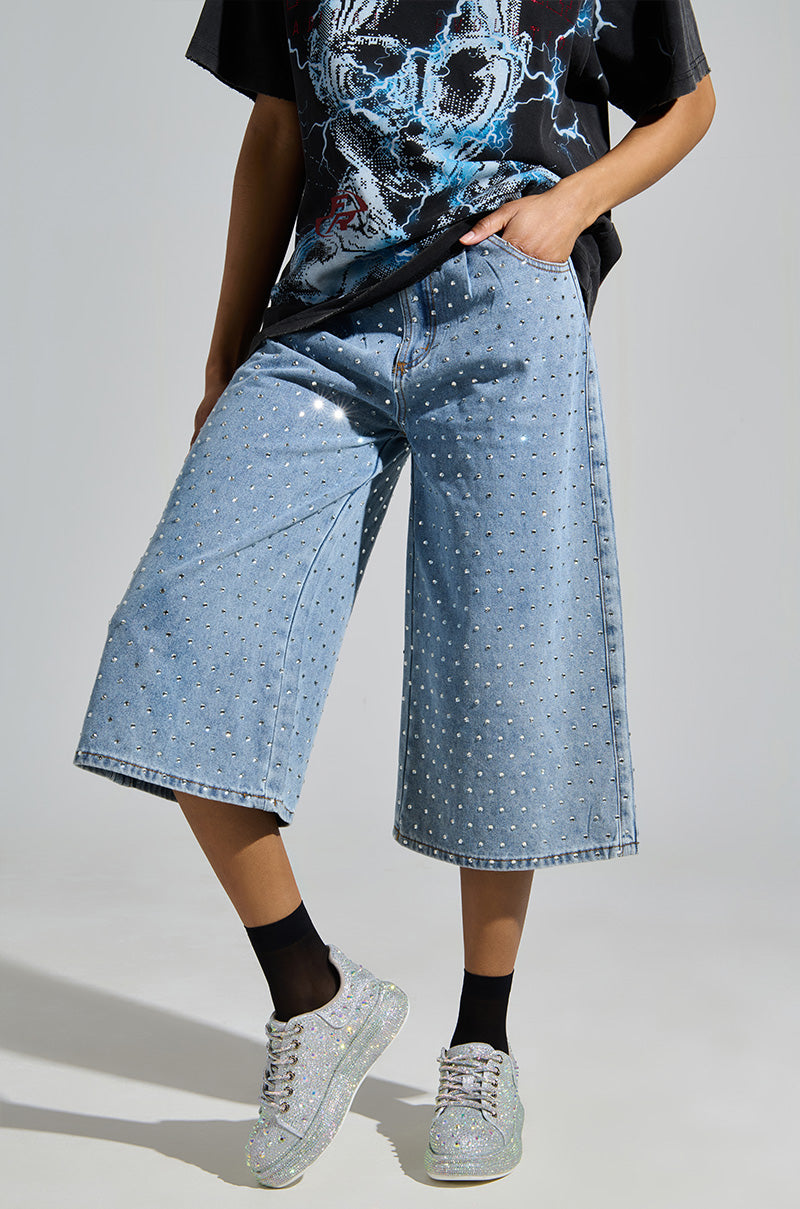 牡丹鈴@ AZALEA WANG AZURE SILVER RHINESTONE SNEAKER – AKIRA