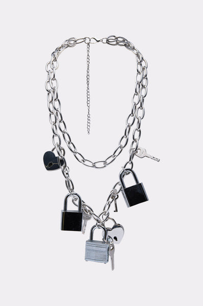 HEART ON LOCK CHAIN NECKLACE – AKIRA display picture 1