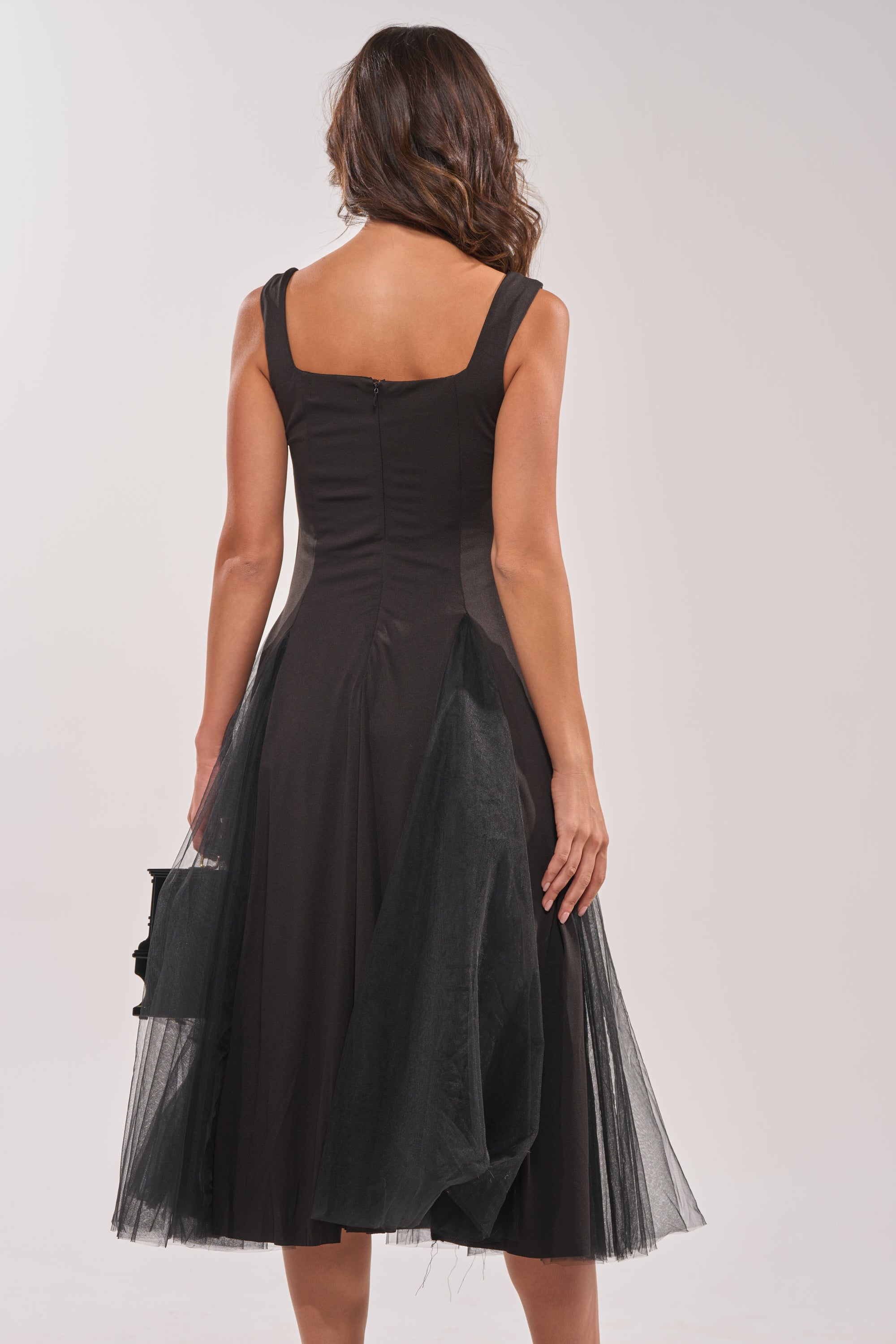 AKIRA Know Your Worth Tulle Midi Dress | Black AKIRA Know Your Worth Tulle Midi Dress | Black