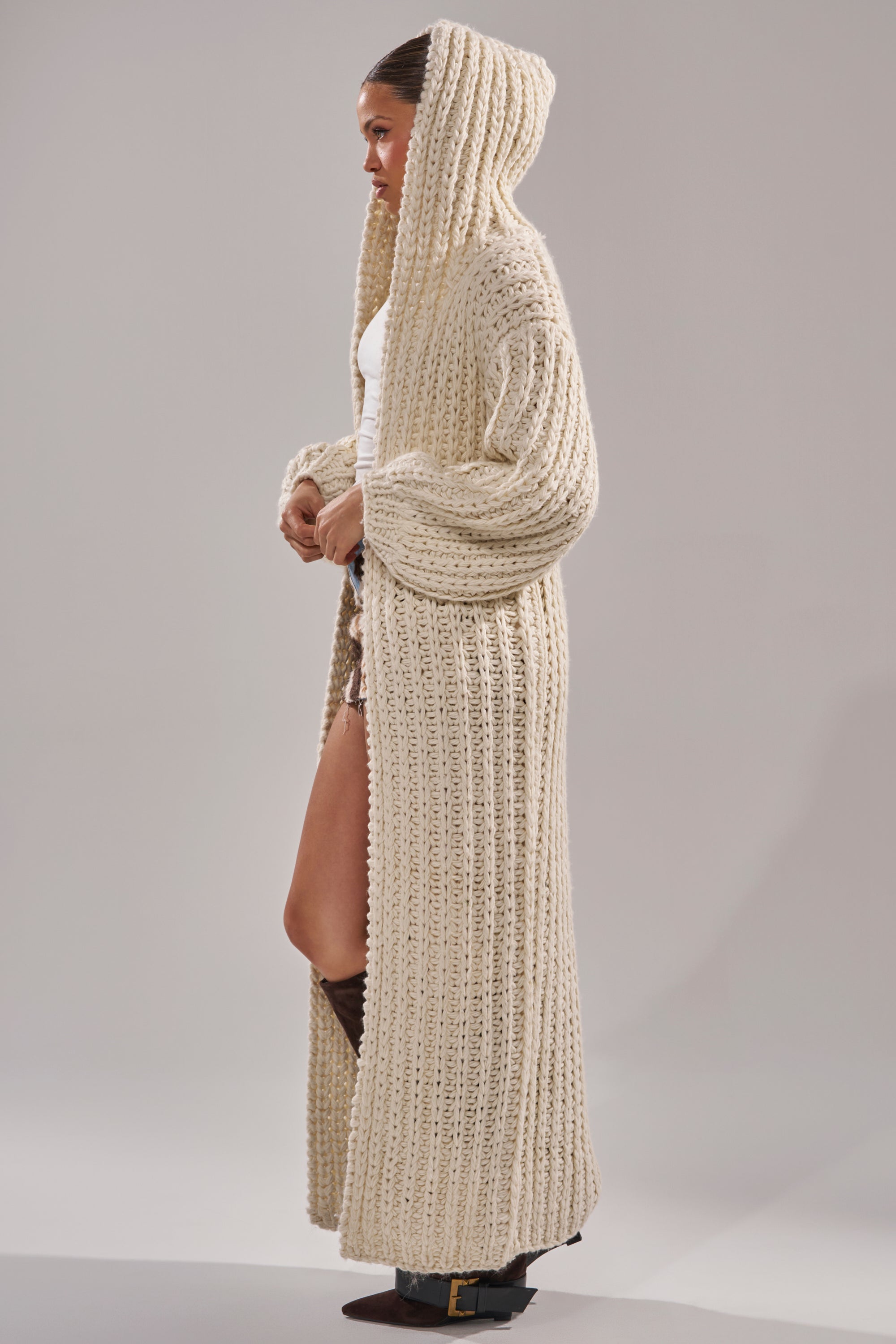 COZY CROCHET LONG HOODED CARDIGAN – AKIRA