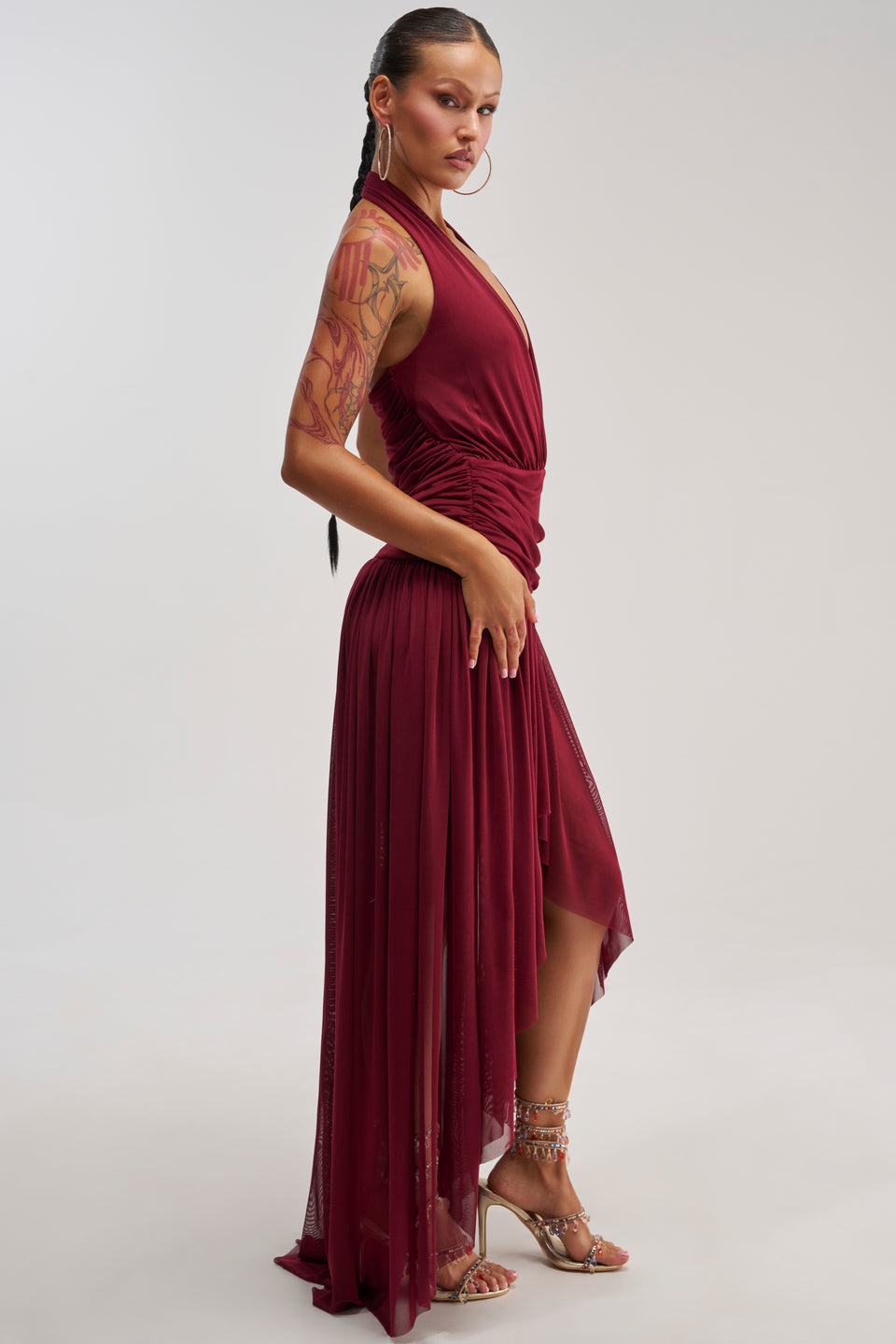 LIKE MY STYLE HIGH LOW MIDI DRESS IN BURGUNDY – AKIRA