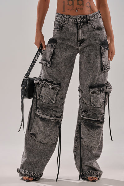 COOL GIRL DENIM CARGO PANT – AKIRA COOL GIRL DENIM CARGO PANT – AKIRA