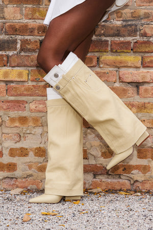 AZALEA WANG DOUBLE FLY BEIGE CHUNKY BOOT – AKIRA