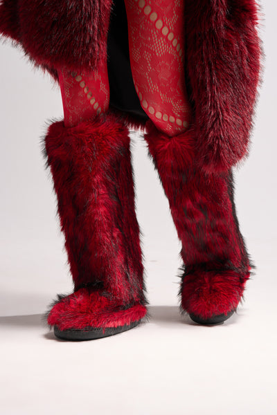 AKIRA AZALEA WANG WYLDER RED FUR BOOTIE Size 88 AZALEA WANG AMOURA RED FUR AND SNAKE BOOT – AKIRA main image 4