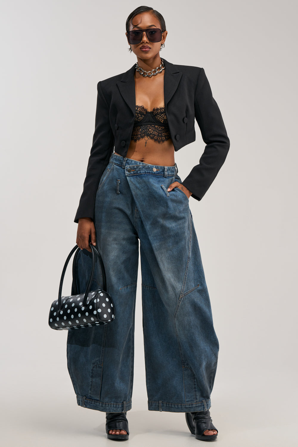 IZZY RELAXED DENIM – AKIRA