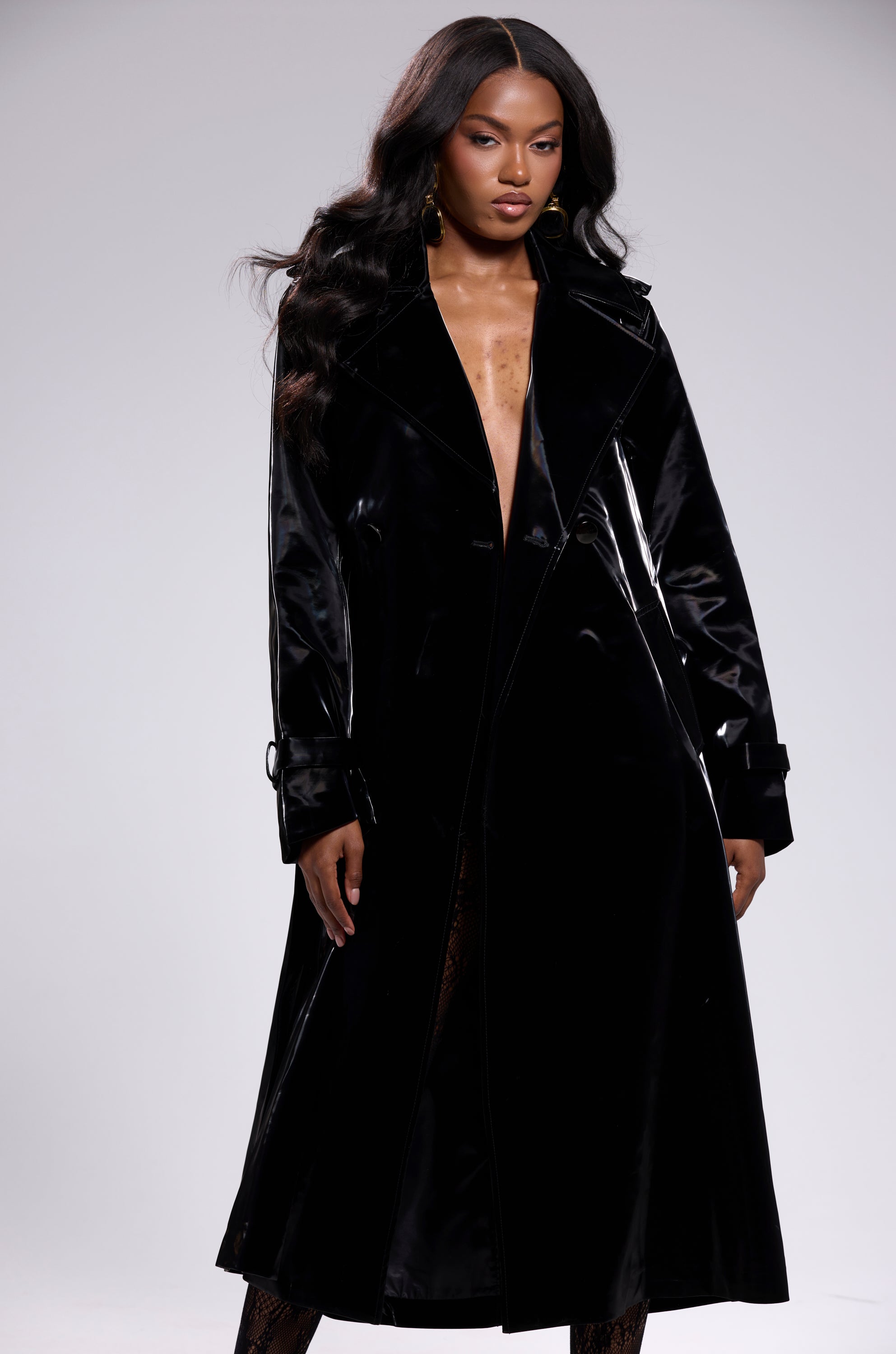 ONYX LIQUID VELVET TRENCH – AKIRA