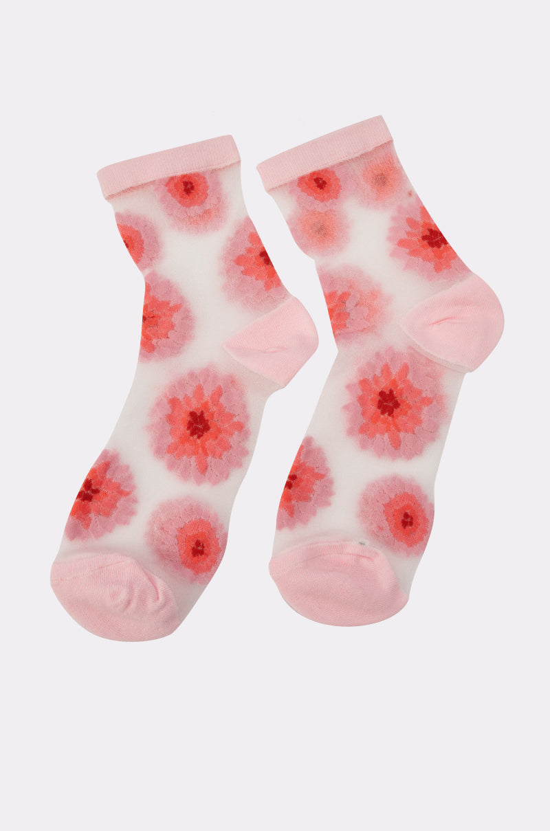 WHERES MY HEEL SOCKS are sheer ankle socks featuring pink cuffs, heels, and toes, adorned with a cute floral pattern of large pink and red blooms for a feminine look. 4