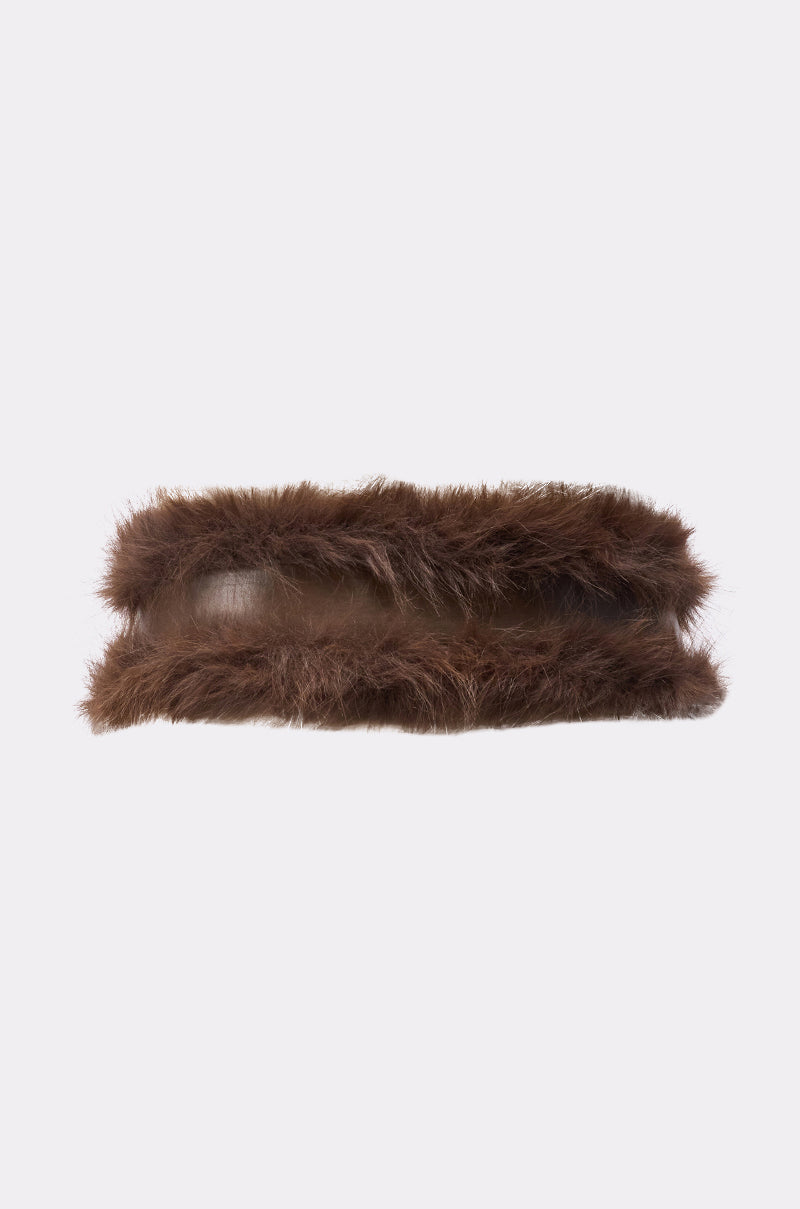 The GO FOR IT FAUX FUR BELT in brown, displayed on a plain light background, is perfect for adding a touch of Y2K style to your outfit. 3