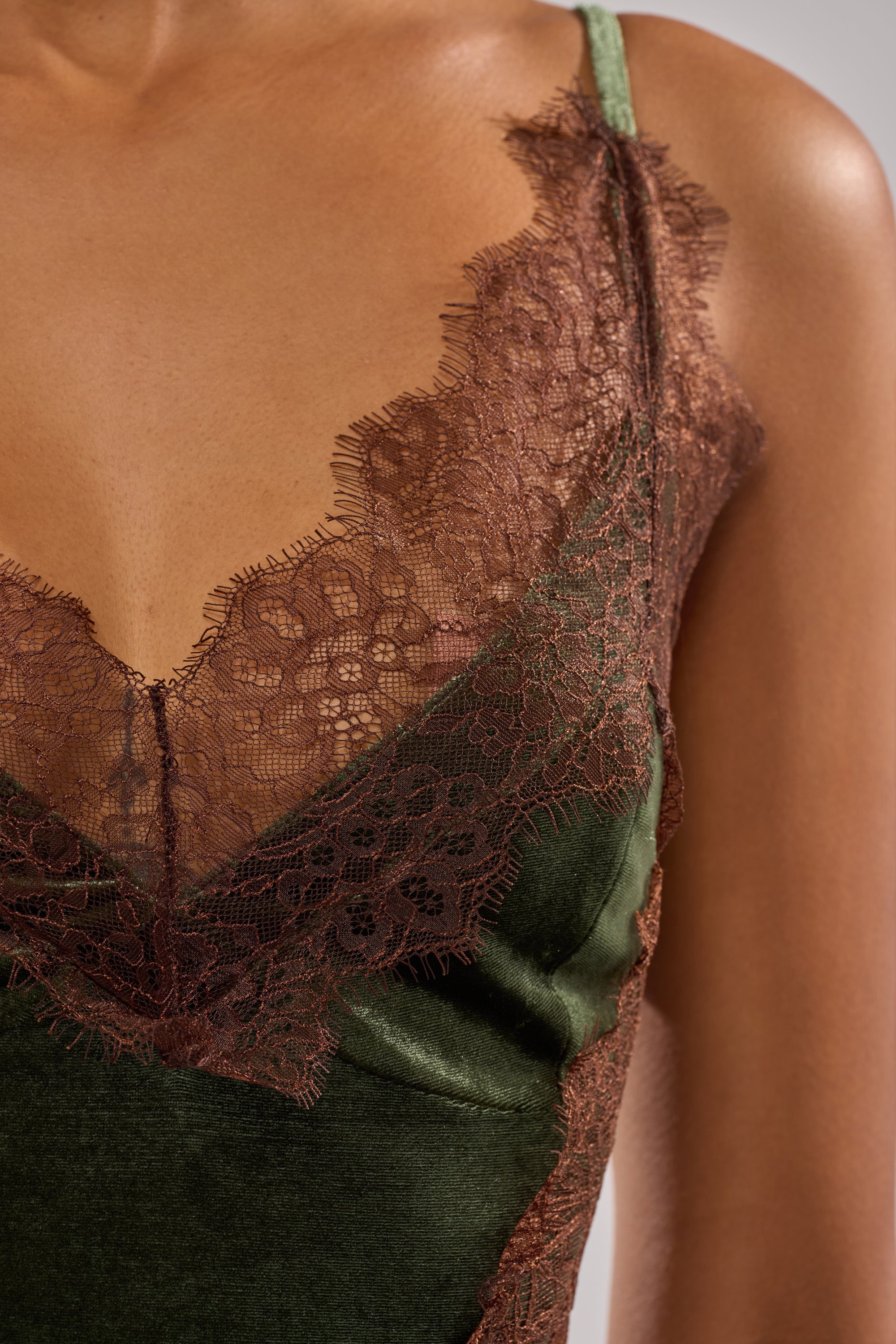 FOREST FAIRY VELVET MINI DRESS – AKIRA