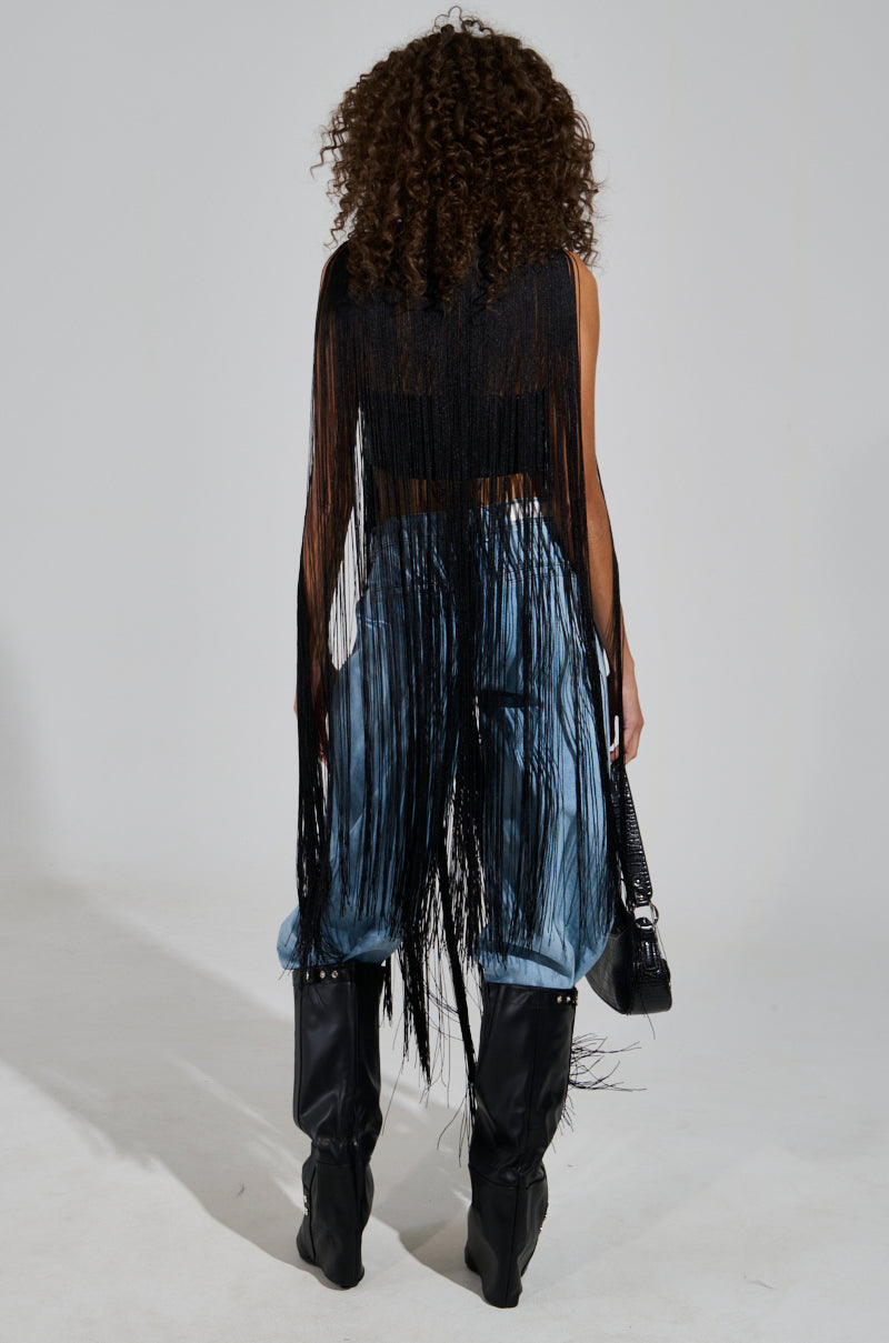ON THE FRINGE LONG TOP – AKIRA