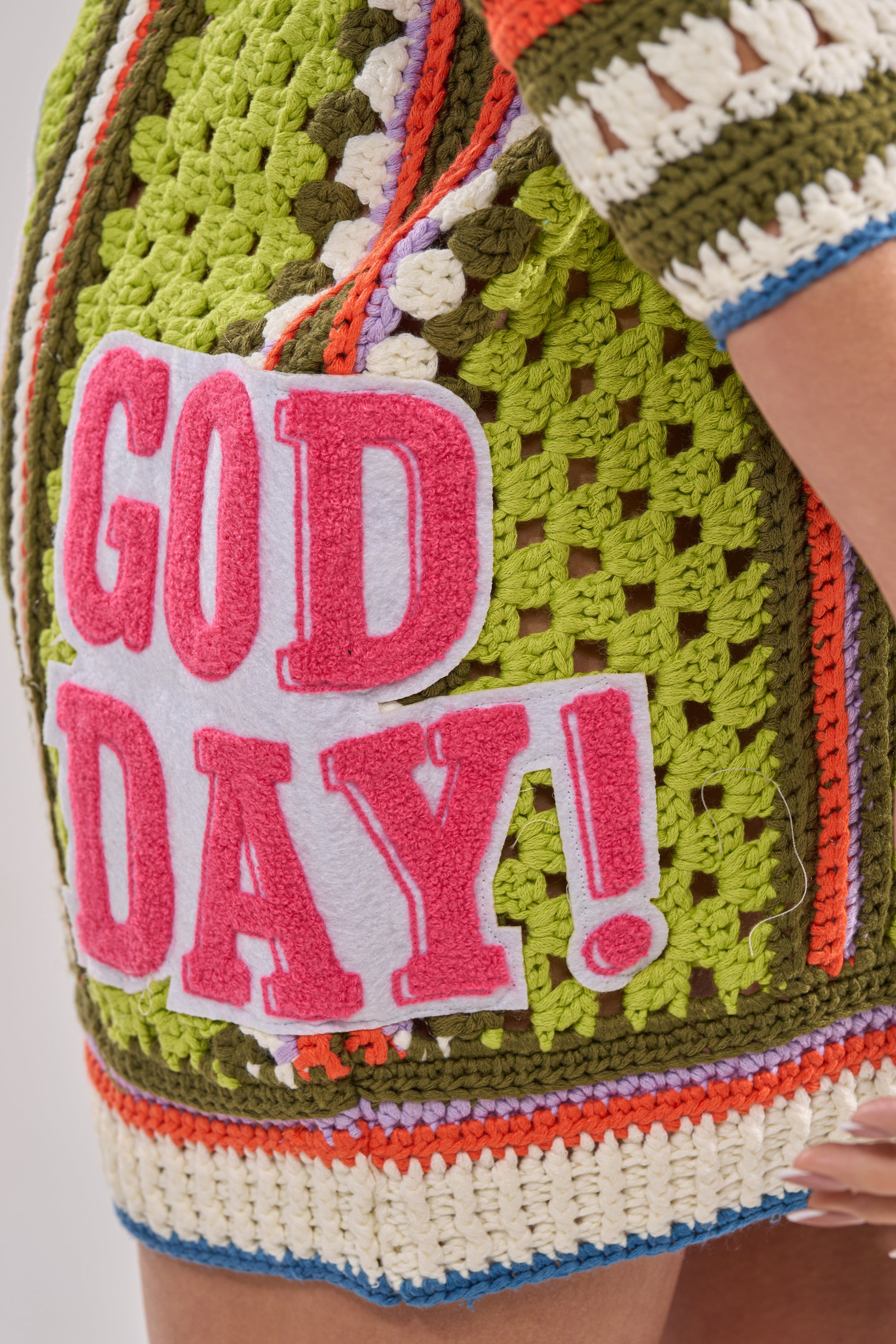 YESSSS CROCHET SWEATER – AKIRA