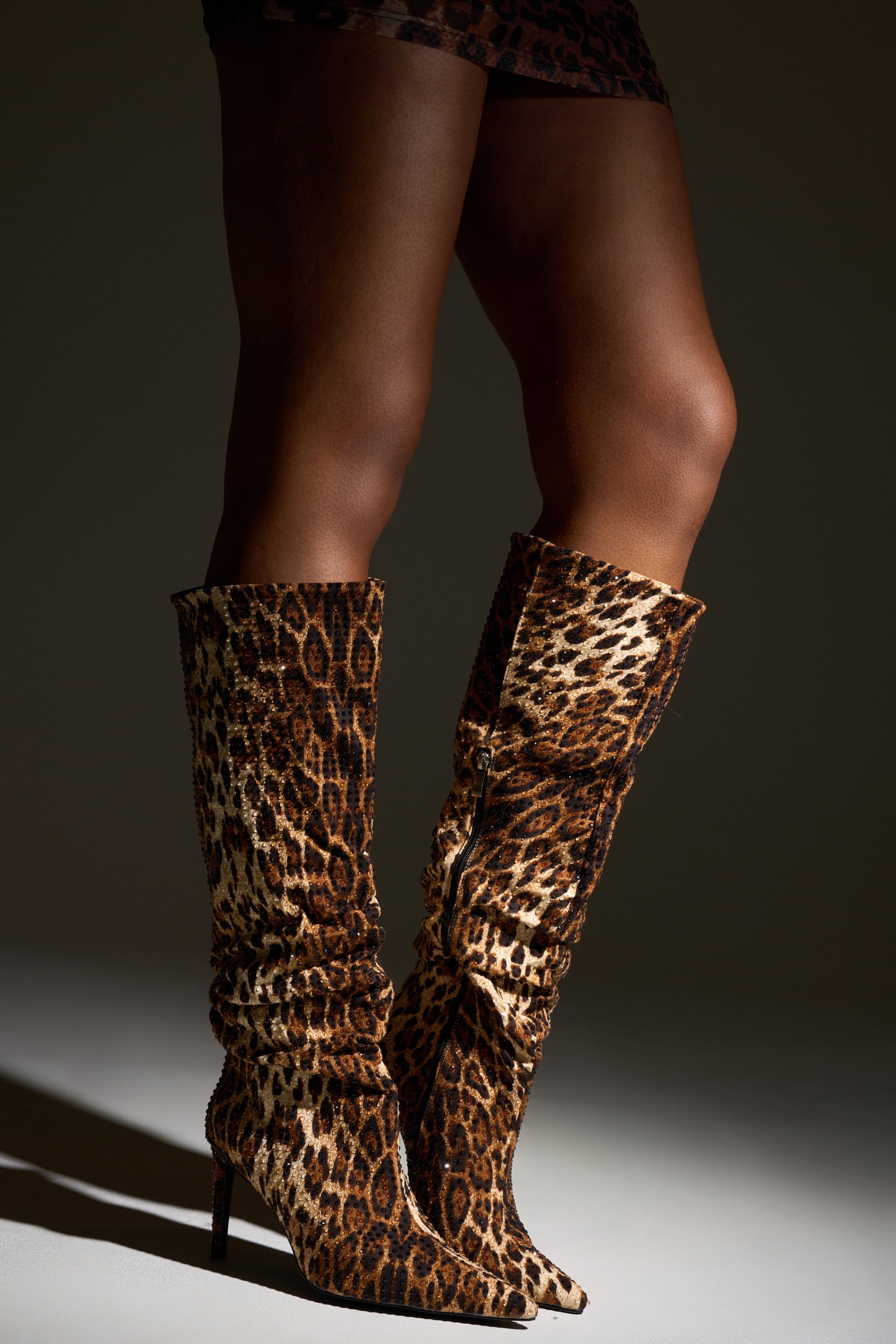 Louis Vuitton ヒョウ柄オープントゥハイヒール セール中♡ AZALEA WANG GRANT RHINESTONE LEOPARD SLOUCH BOOT – AKIRA