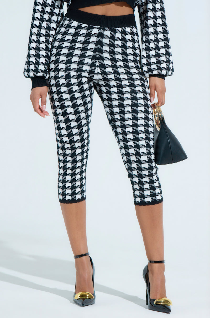 HIGH SOCIETY CAPRI – AKIRA