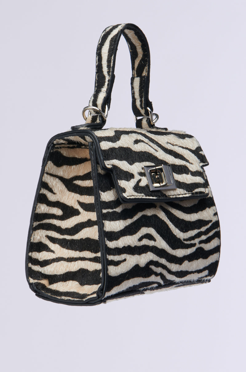 Plage 【JAMIRAY】 SP ZEBRA ONE-HANDLE バッグ WILD ONE ZEBRA MINI PURSE – AKIRA