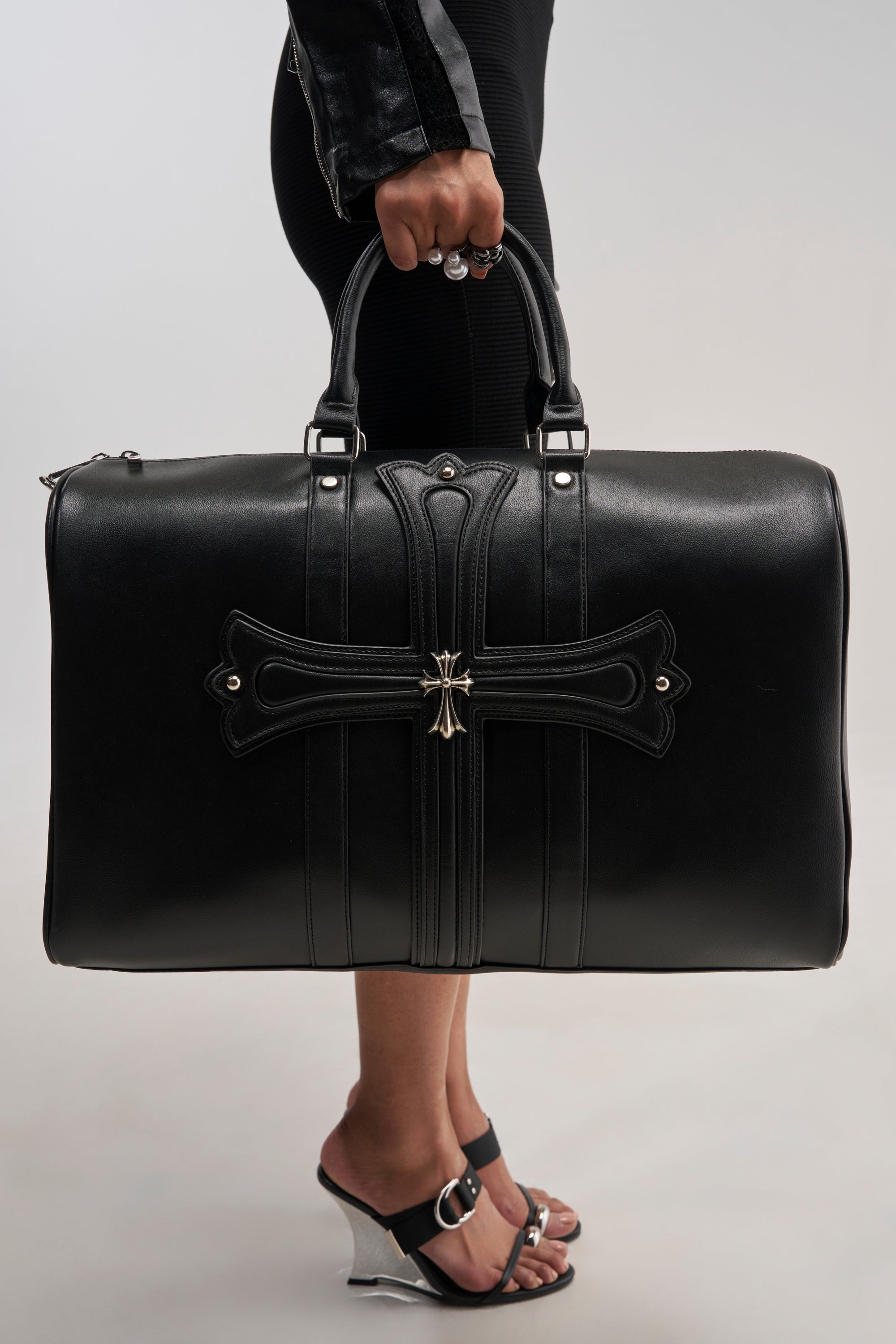 BLESSED DUFFEL BAG – AKIRA