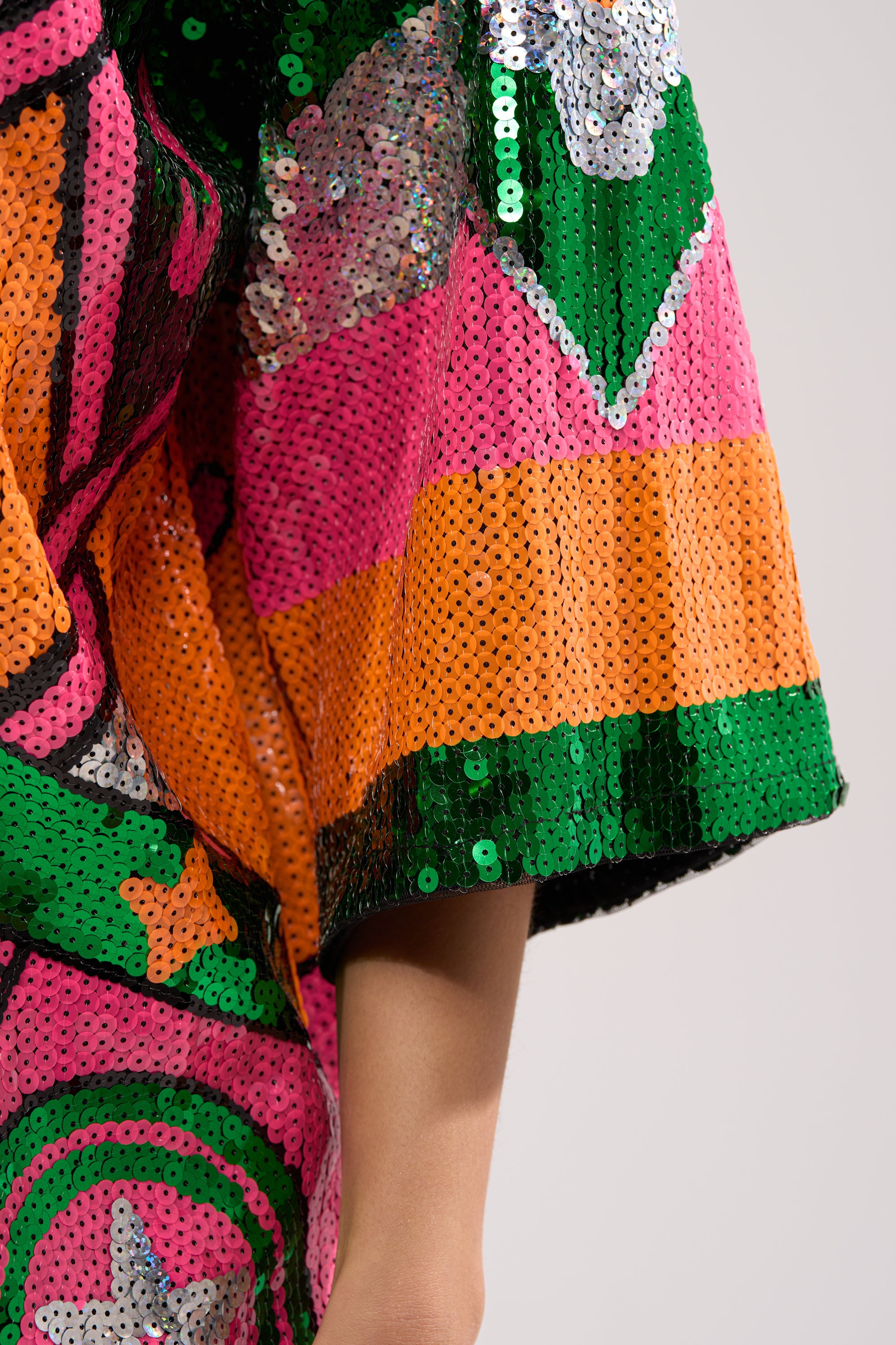 HOUSE OF HEARTS SEQUIN TSHIRT DRESS – AKIRA