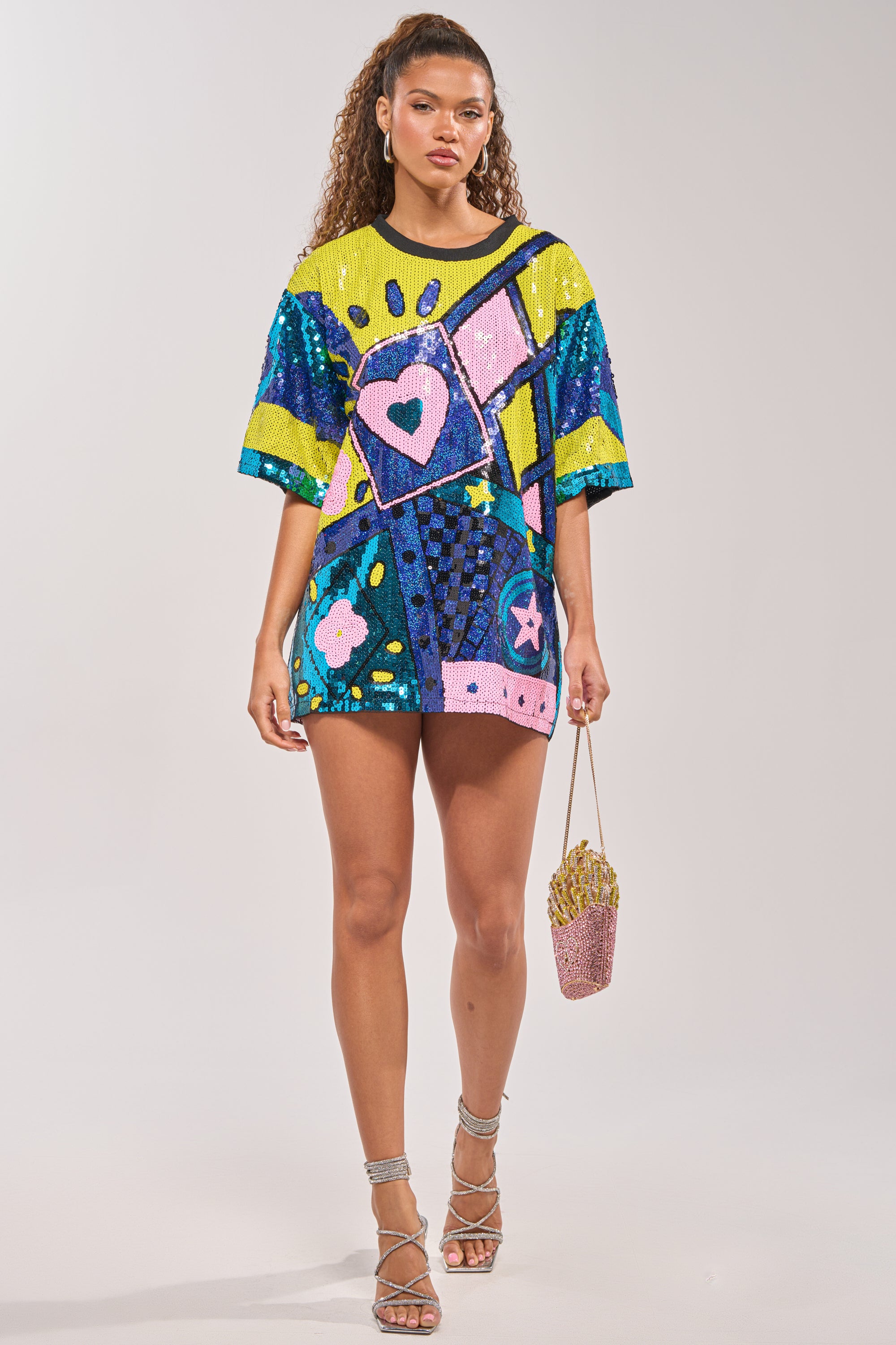 QUEEN OF HEARTS SEQUIN TSHIRT DRESS AKIRA QUEEN OF HEARTS SEQUIN TSHIRT DRESS AKIRA