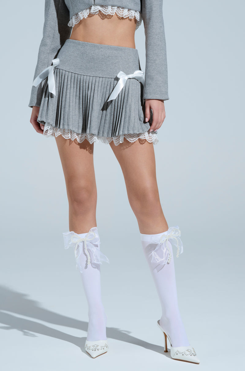 MARLEY LACE TRIM MINI SKIRT – AKIRA