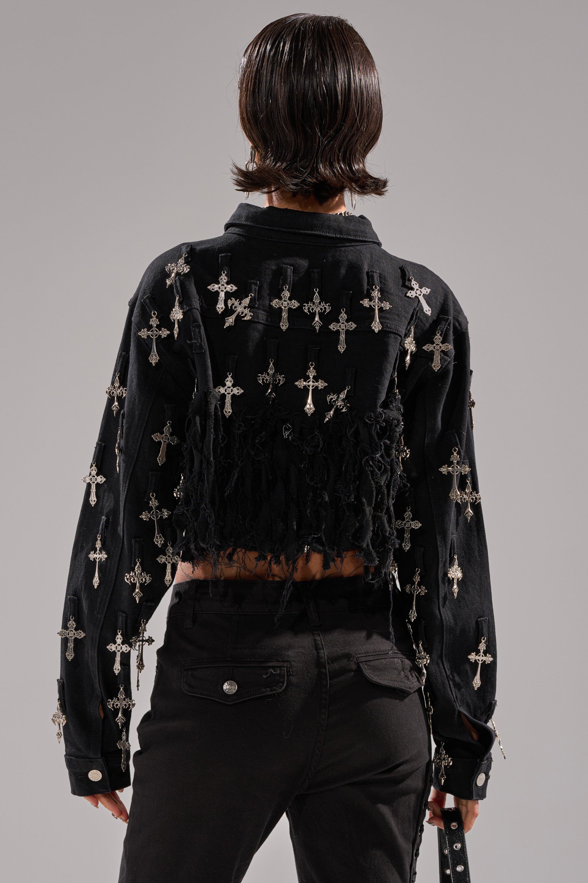 CROSS MY HEART ULTRA CROP DENIM JACKET – AKIRA