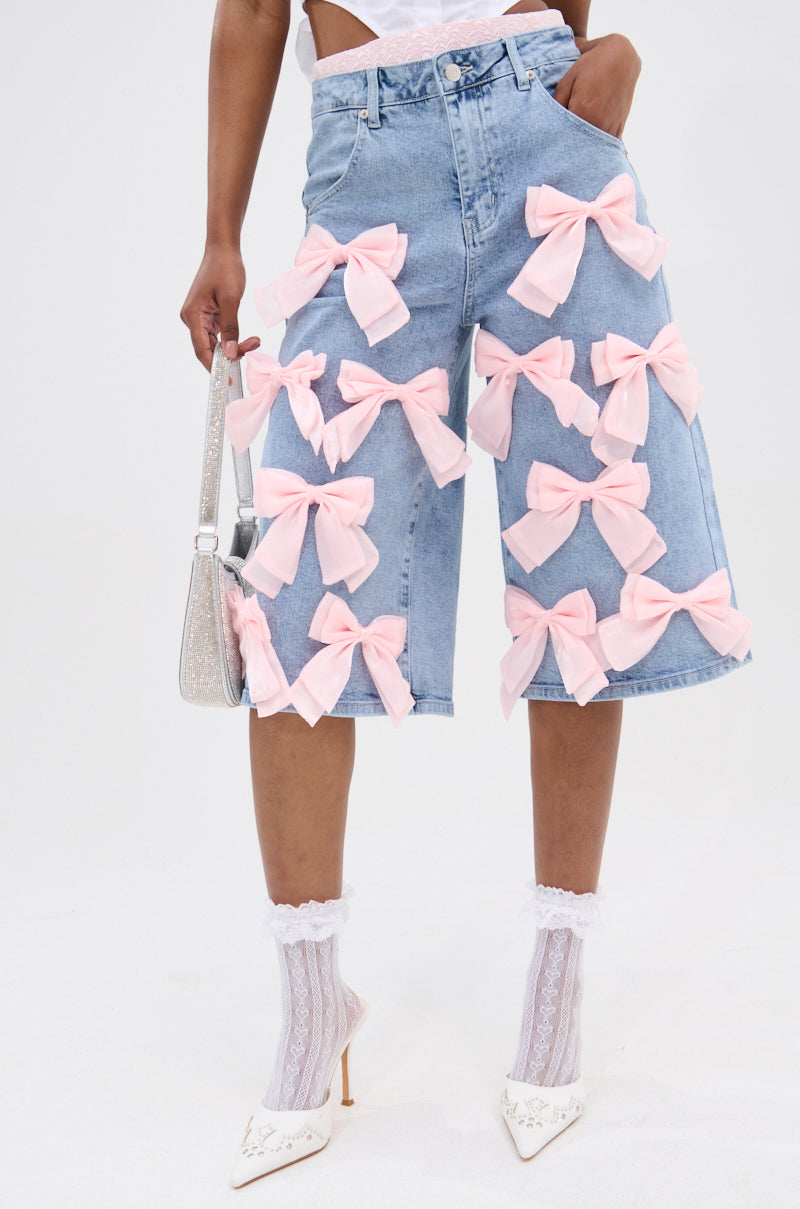 BOWS ALL OVER DENIM BERMUDA SHORT – AKIRA