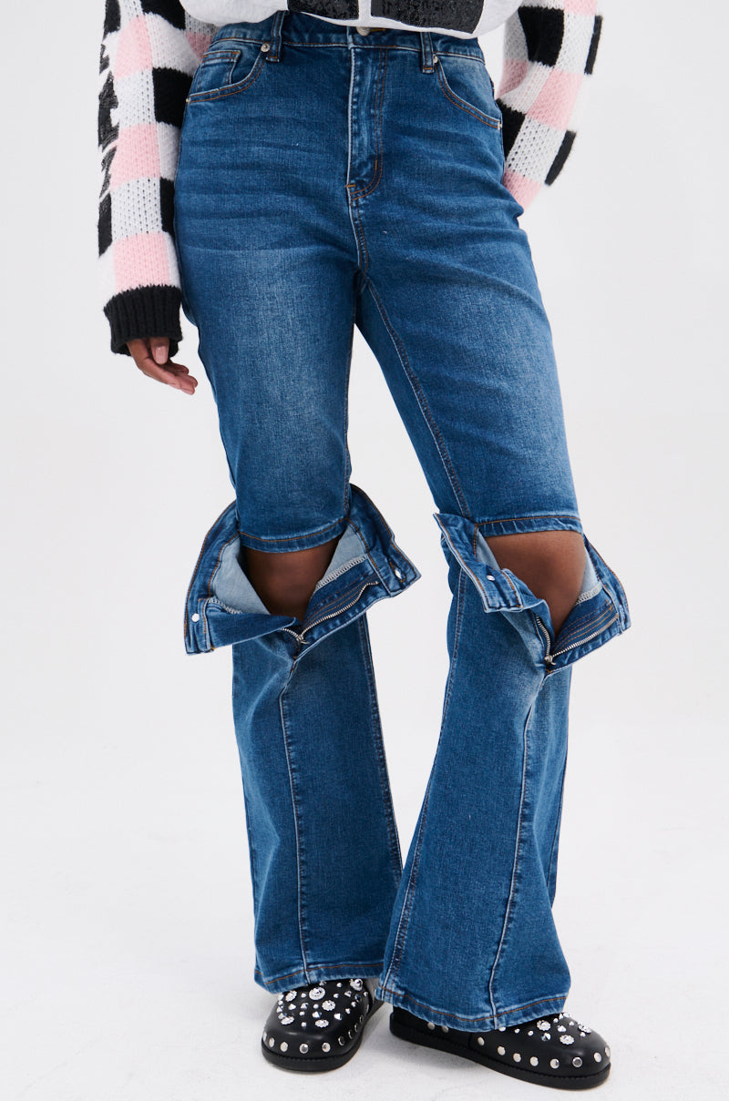 CLOTHING / DENIM / Wide Leg & Flare Jeans – AKIRA