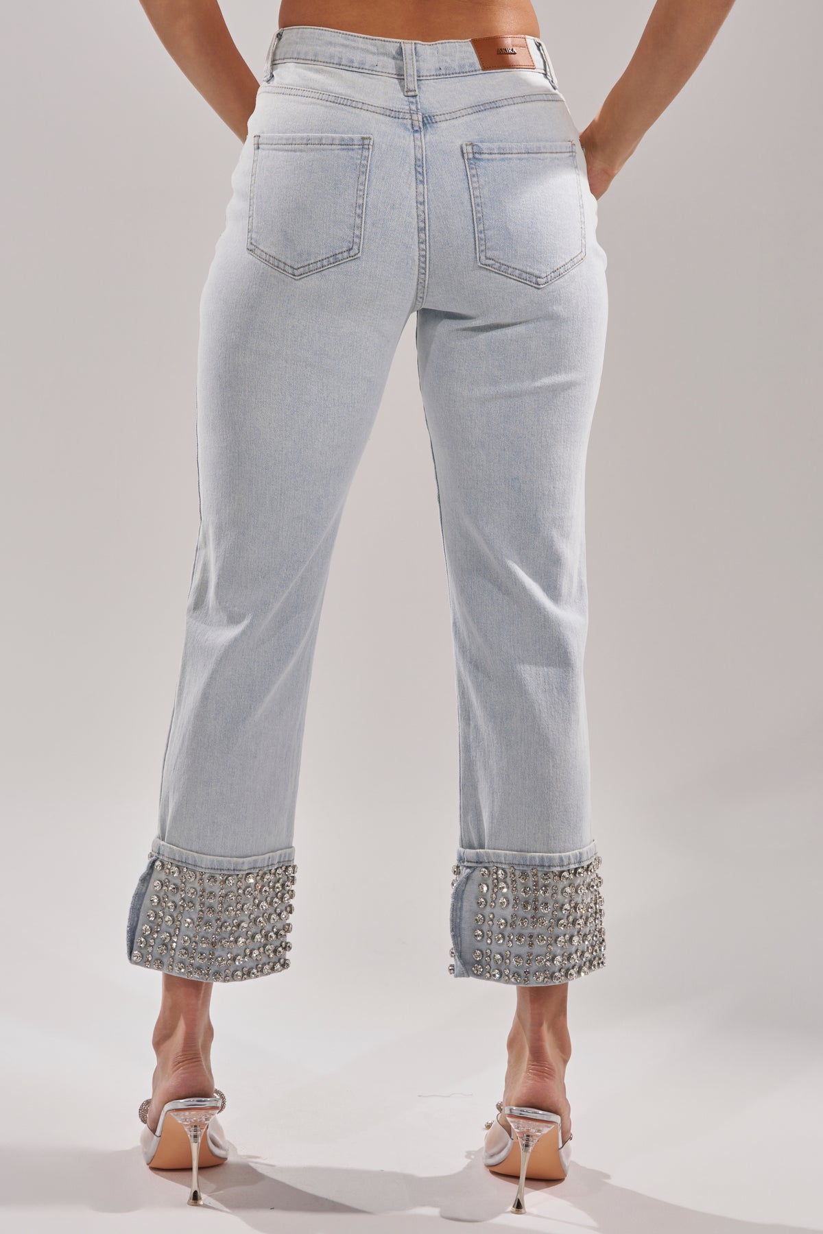 HANNI RHINESTONE DENIM CROPPED PANT AKIRA hanni-rhinestone-denim-cropped-pant-akira