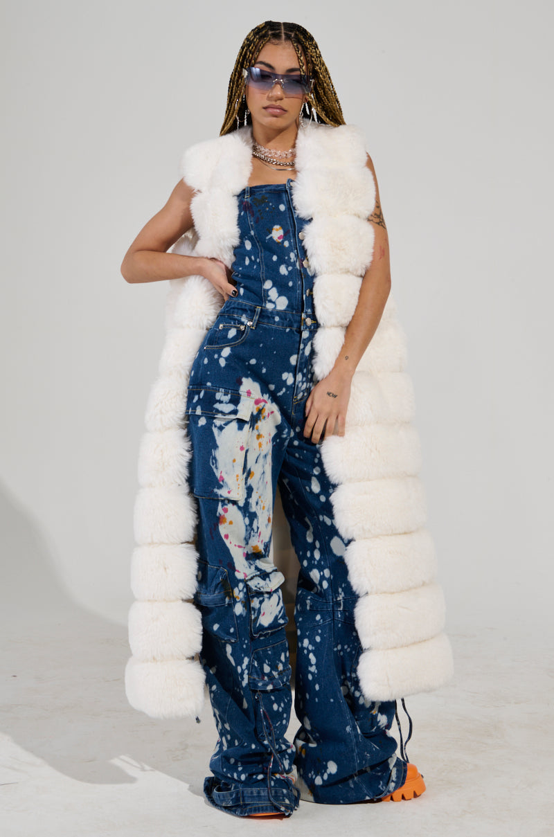 JENNY LIN FAUX FUR MAXI VEST IN WHITE – AKIRA JENNY LIN FAUX FUR MAXI VEST IN WHITE – AKIRA