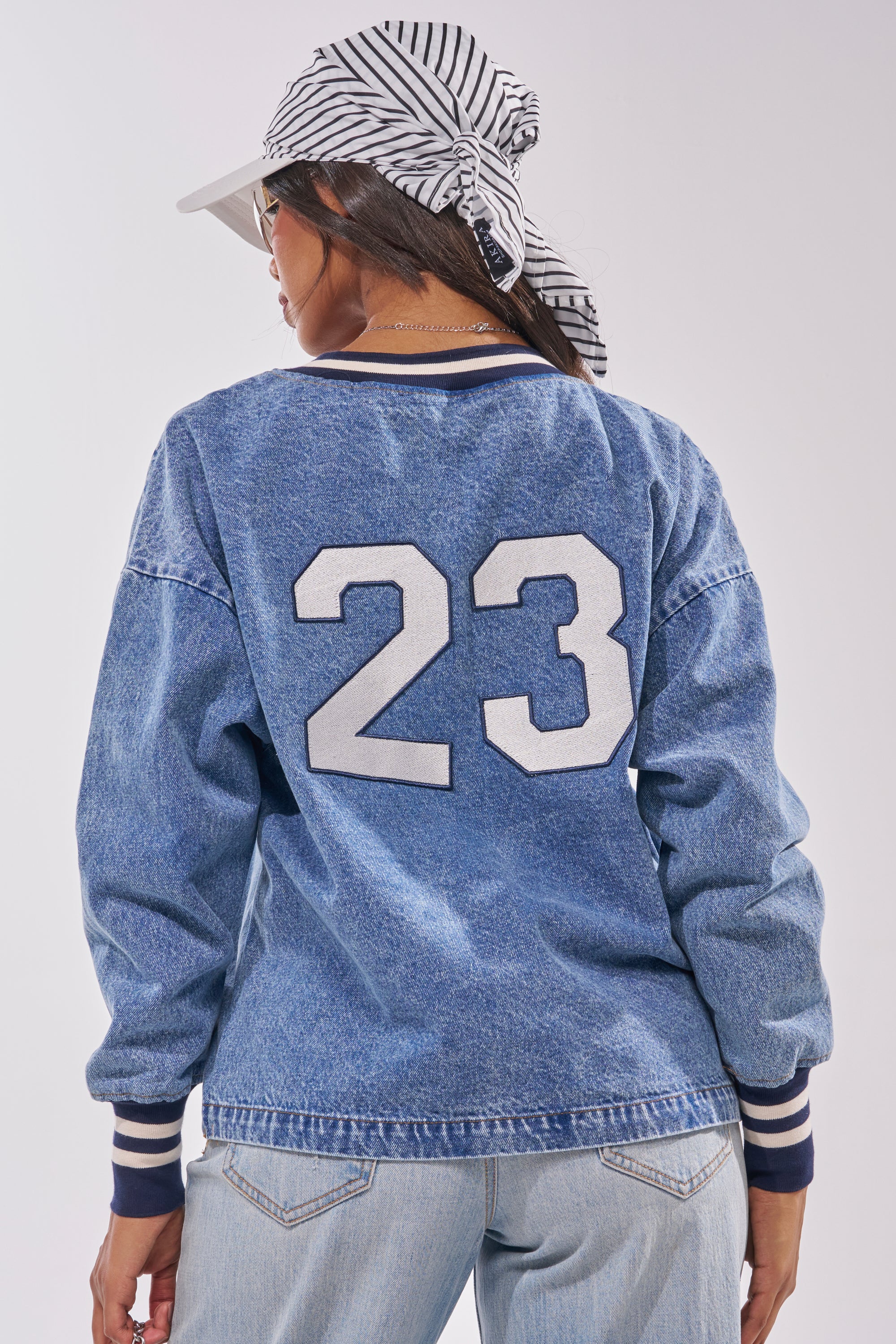 CHICAGO SWEATSHIRT – AKIRA