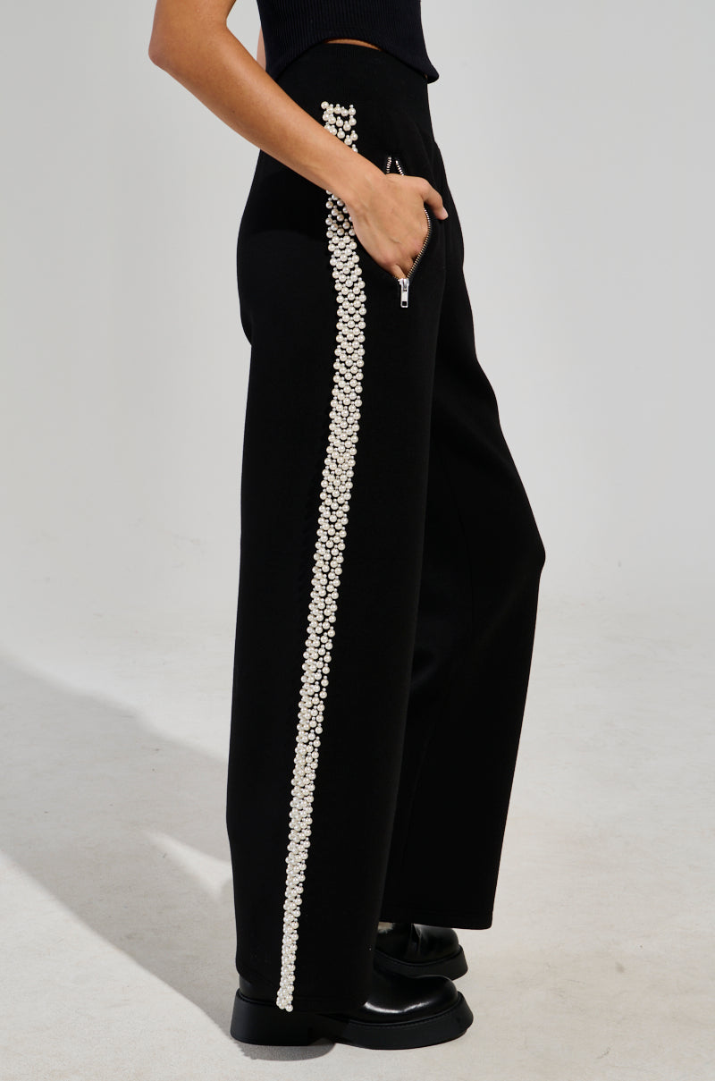 Jogger With Pearls Set