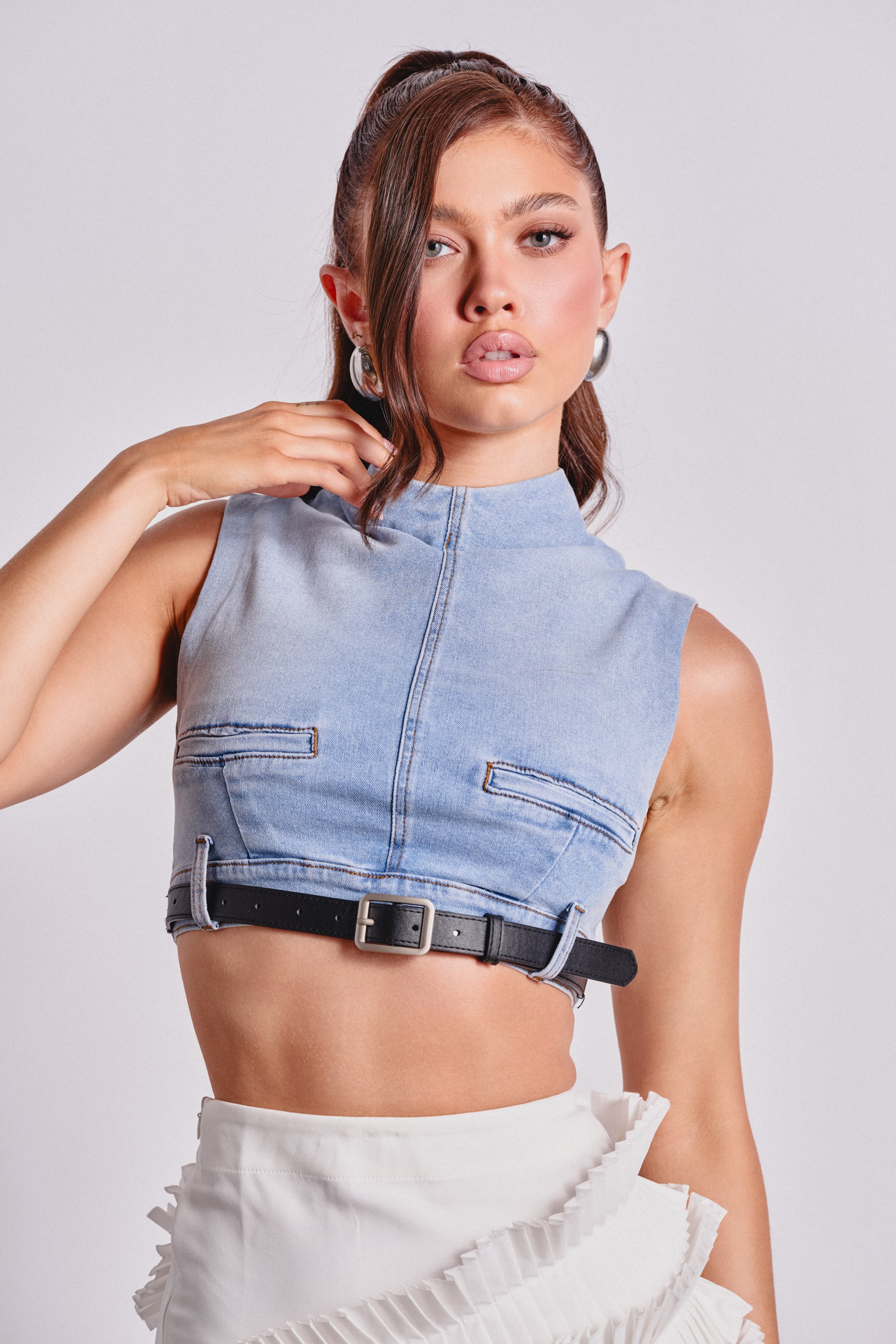JENNY DENIM BLOUSE – AKIRA