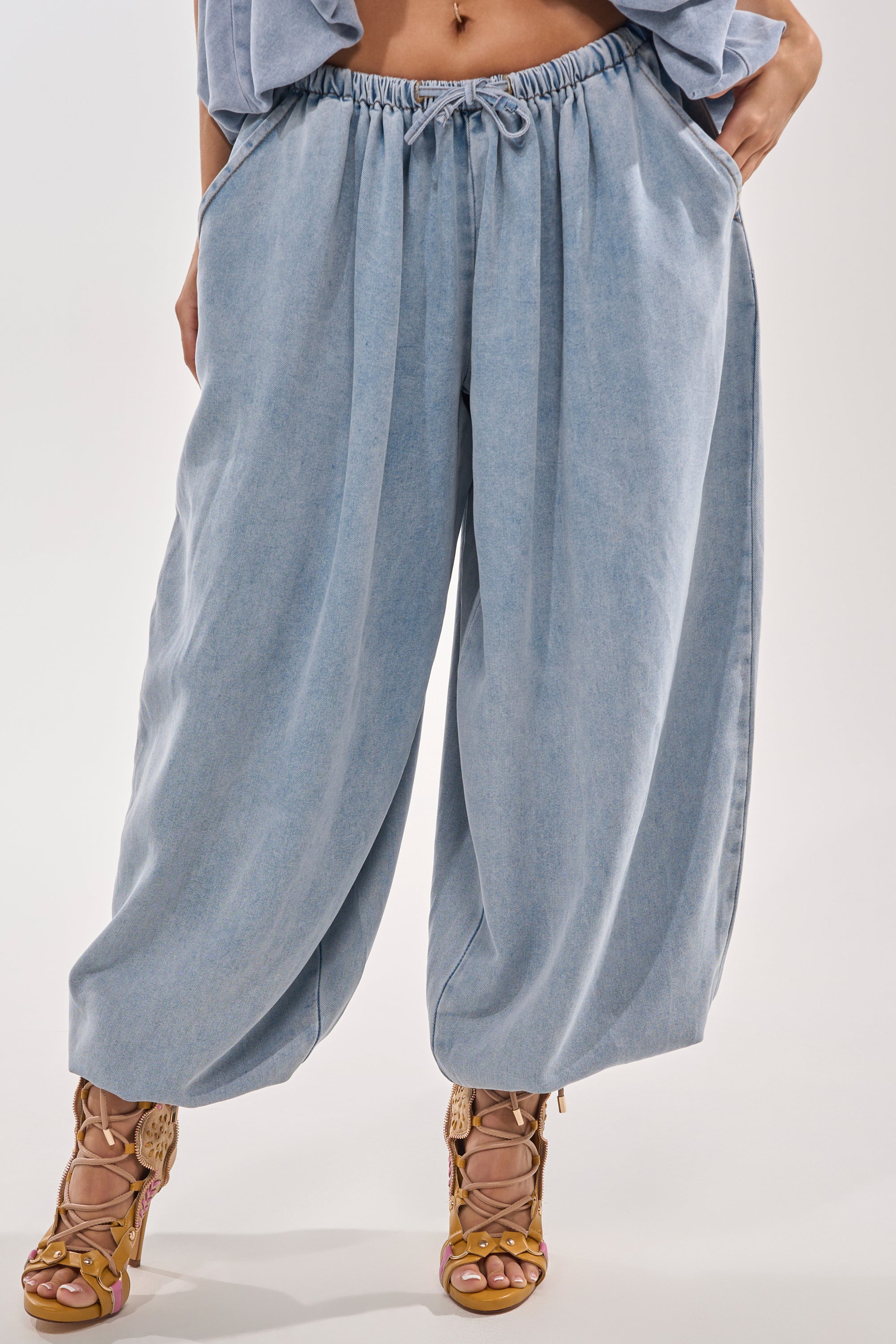 PUMPED UP DENIM BALLOON PANT – AKIRA