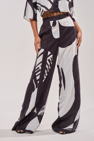 PALAZZO de ひ! (Palazzo de Pyu!) NOIR GODDESS PALAZZO PANT – AKIRA