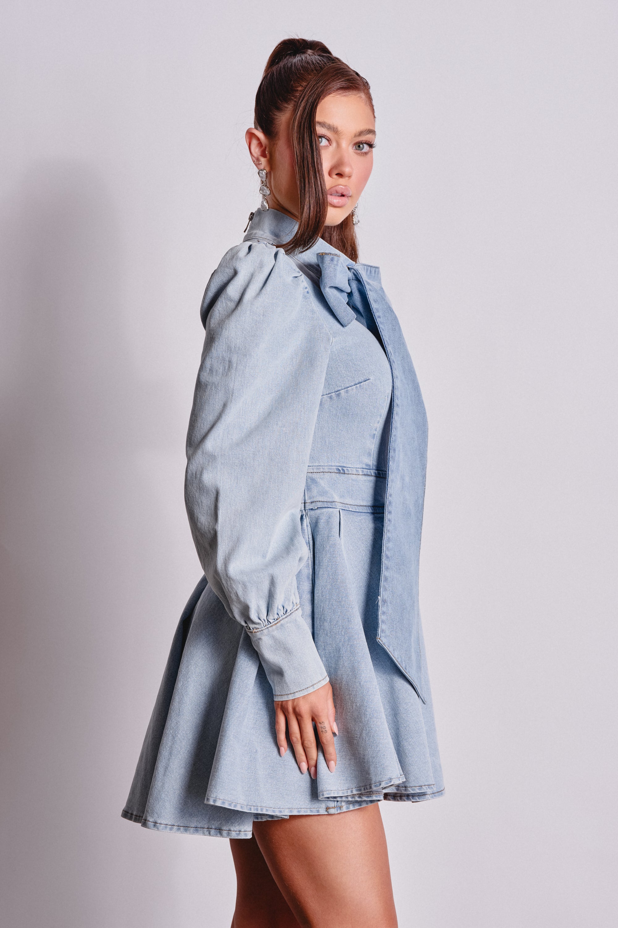 CAROLINA DENIM BOW MINI DRESS CAROLINA DENIM BOW MINI DRESS