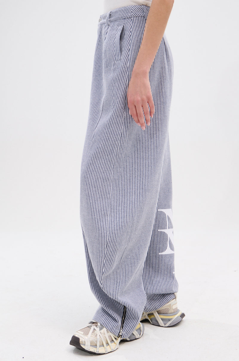 SAILOR BARREL PANT – AKIRA