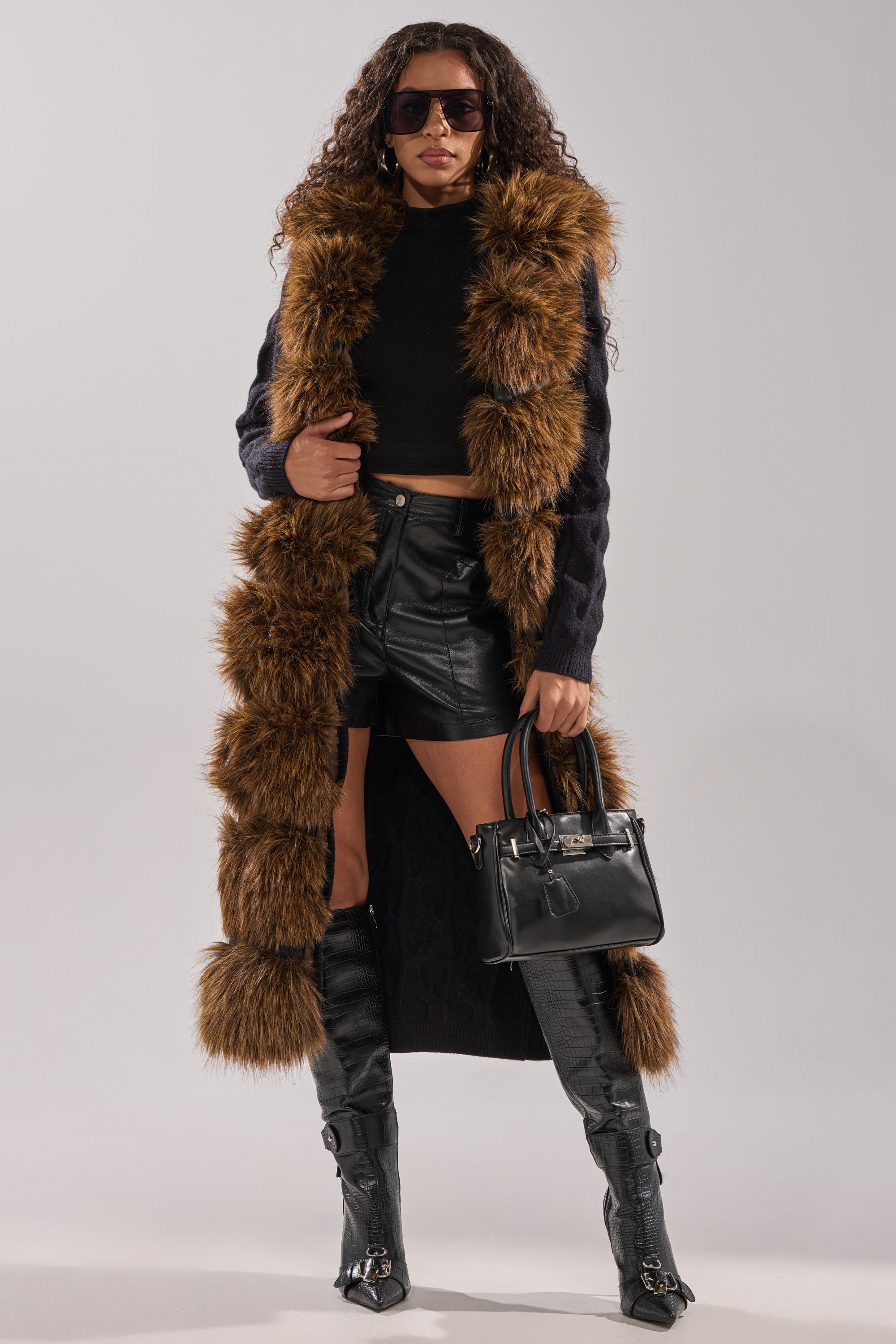 【まい】アドーア　ファー　ロングジレ　ブラウン　サイズ：３６ UGG（アグ） コート ロング アウター ボア コート フード 付き ファー