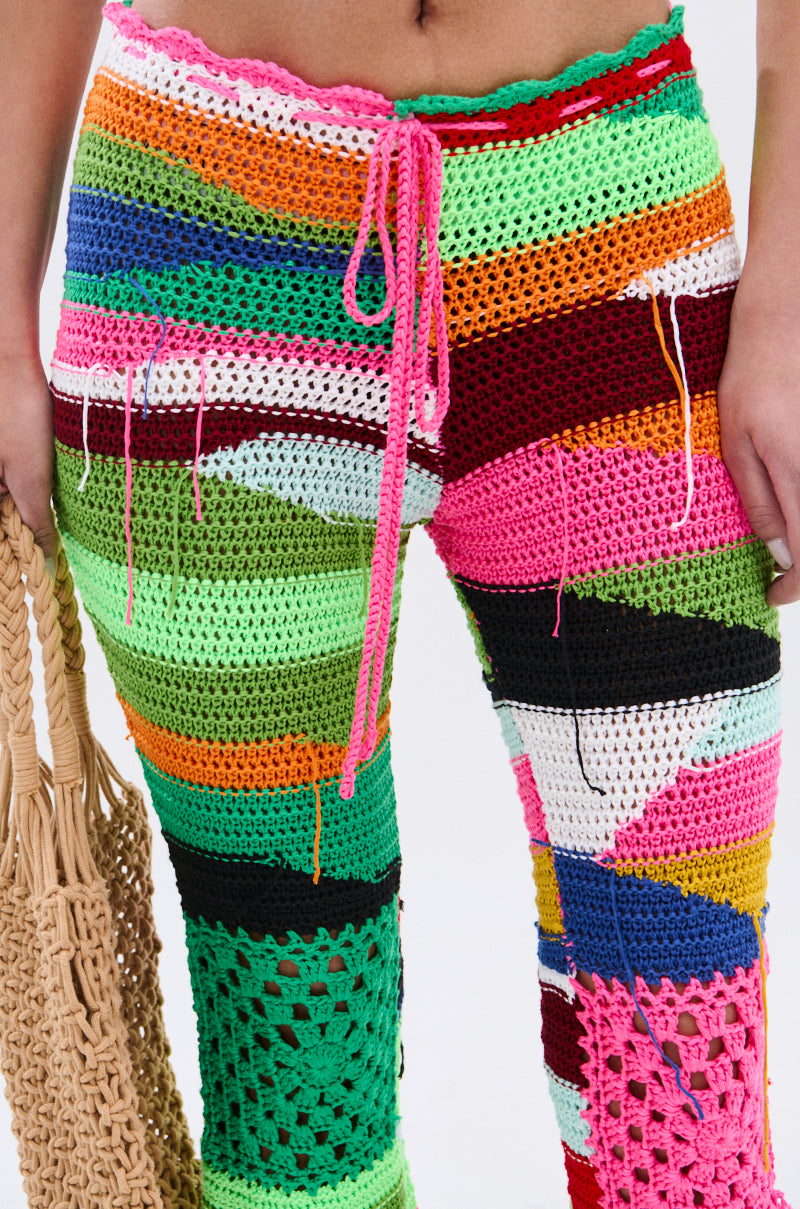 COLORED HEART CROCHET PANT – AKIRA