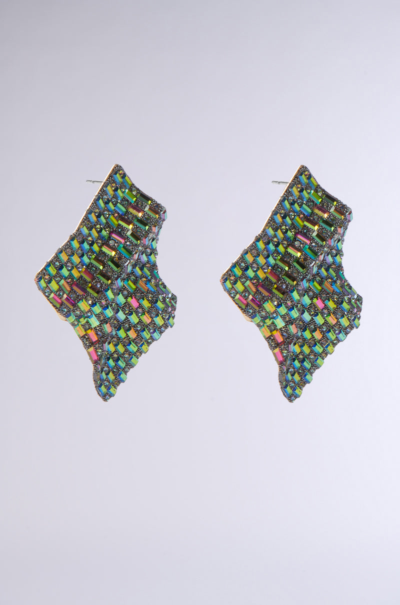 SHINE BRIGHT EARRING: Large geometric earrings with a wavy, diamond-like shape featuring a textured multicolored mosaic in green, blue, yellow, and pink hues, finished with a high-shine accent. 2
