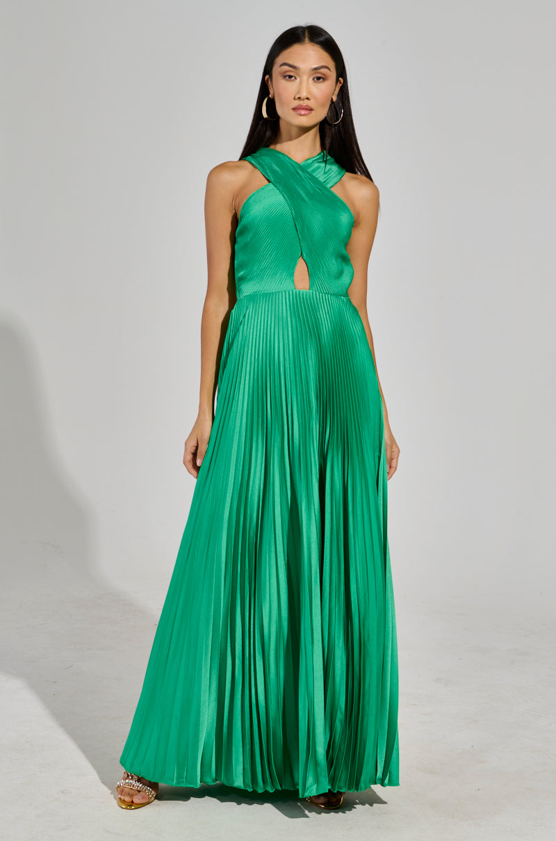 ALWAYS THE GUEST PLEATED MAXI DRESS IN KELLY GREEN AKIRA ALWAYS THE GUEST PLEATED MAXI DRESS IN KELLY GREEN AKIRA