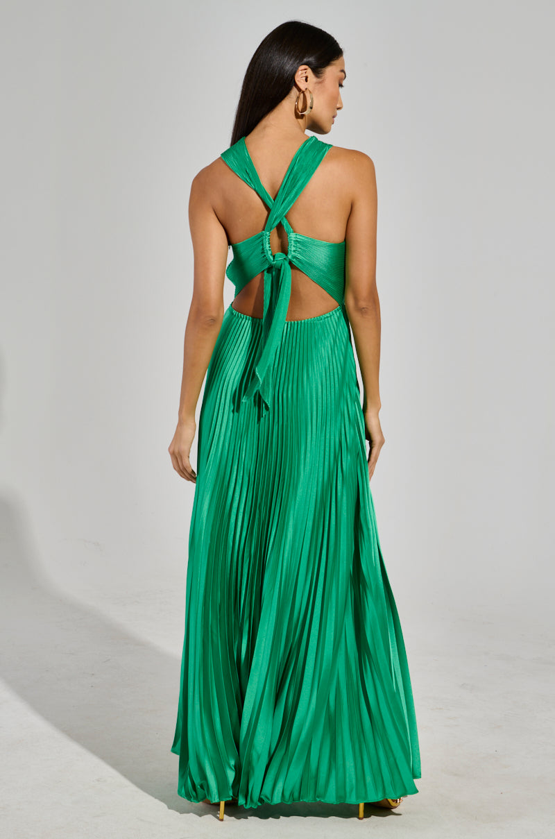 ALWAYS THE GUEST PLEATED MAXI DRESS IN KELLY GREEN AKIRA ALWAYS THE GUEST PLEATED MAXI DRESS IN KELLY GREEN AKIRA