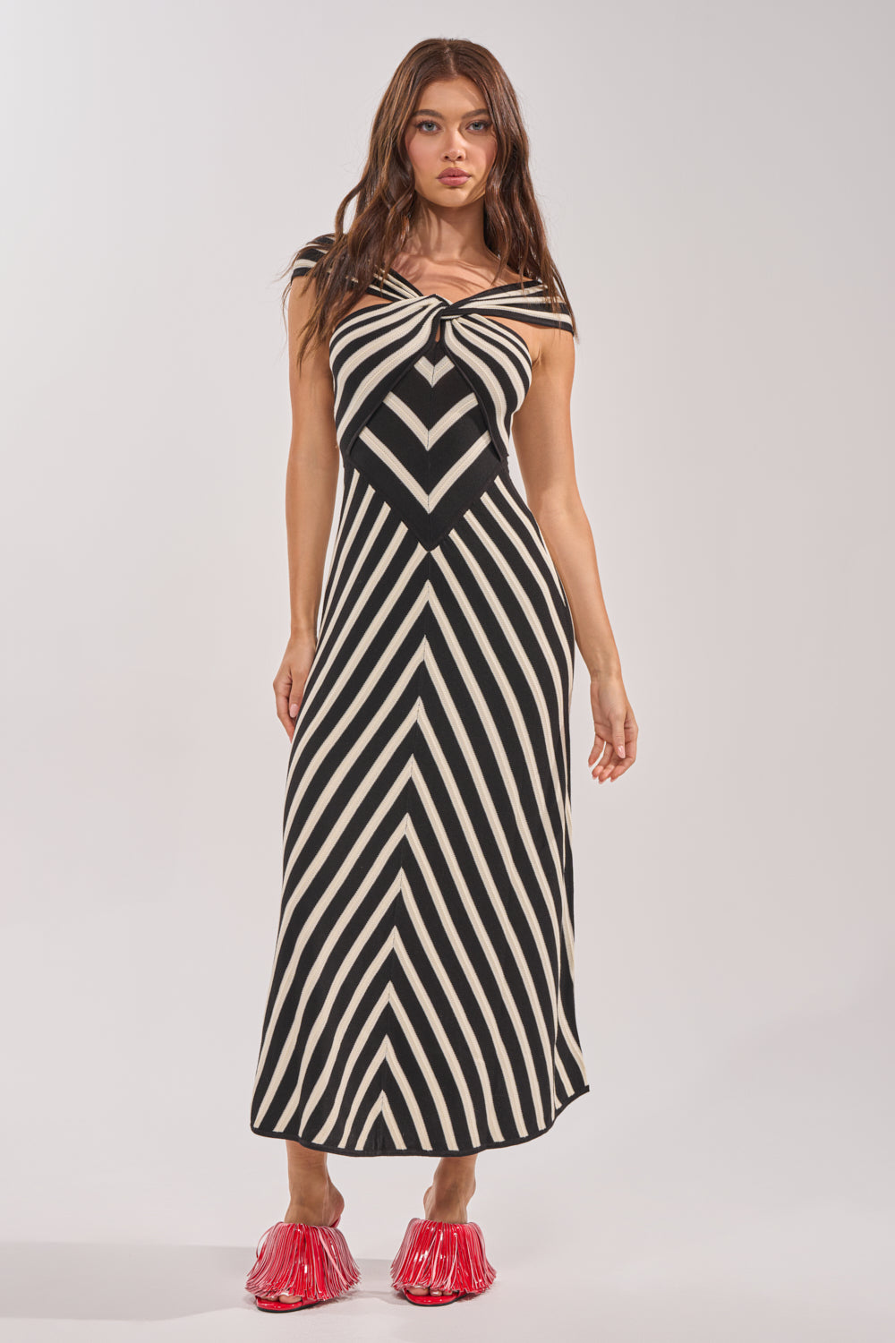 AKIRA Blocked And Bless Maxi Sweater Dress In Black And Stripe | White | Size Medium AKIRA Blocked And Bless Maxi Sweater Dress In Black And Stripe | White | Size Medium