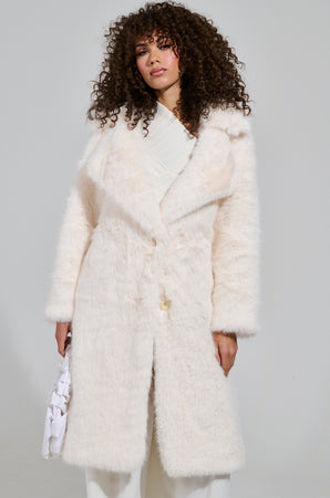LENOX FAUX FUR TRENCH IN IVORY – AKIRA