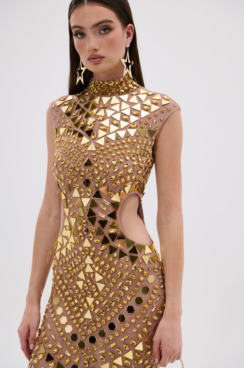 QUEEN OF EVERYTHING MIRRORED MAXI DRESS IN GOLD – AKIRA
