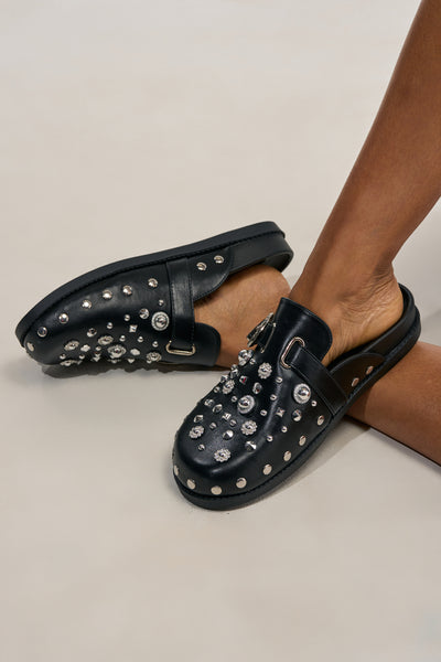 AZALEA WANG MAULDIN HARDWARE EMBELLISHED CLOG IN BLACK – AKIRA