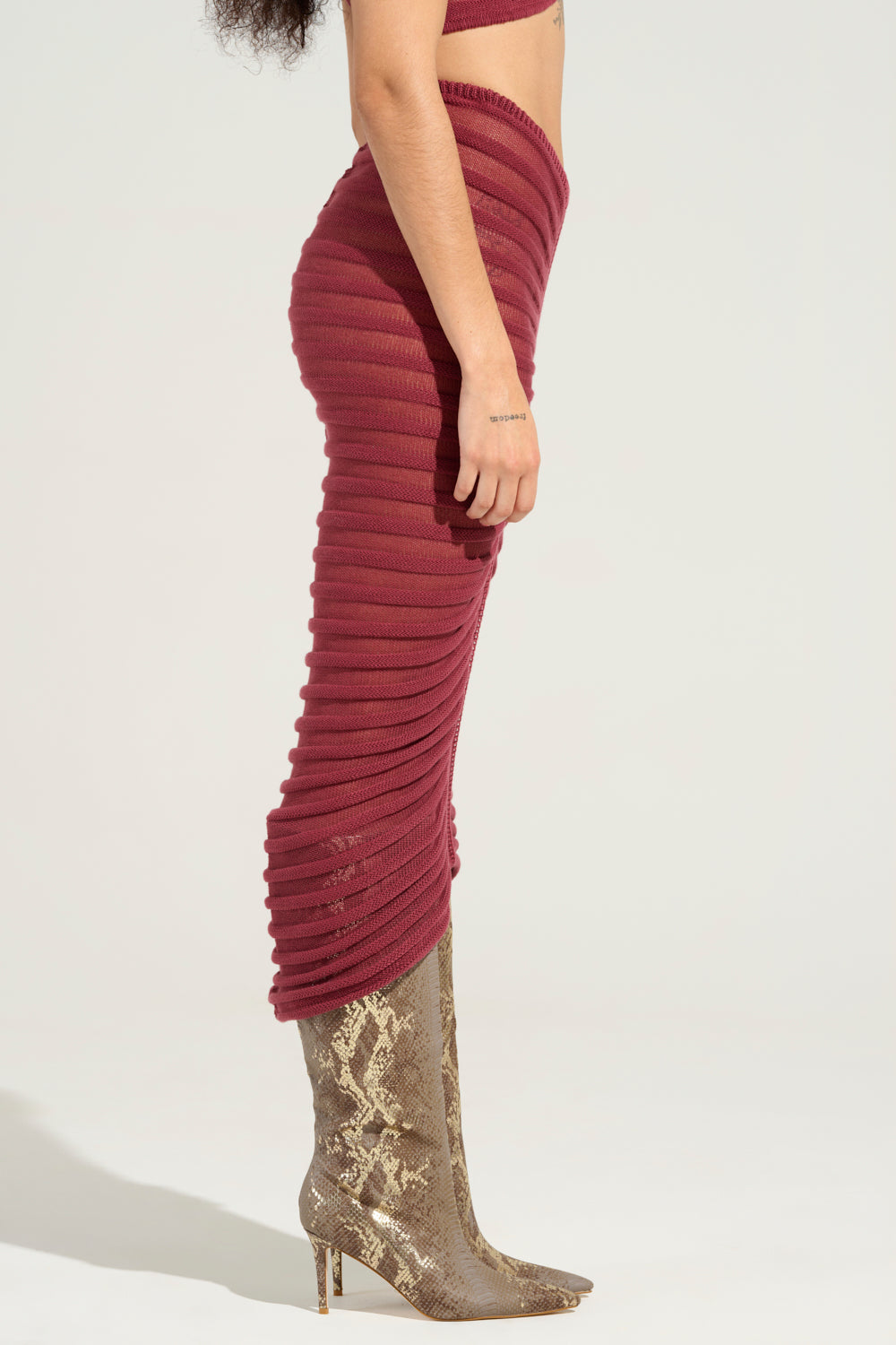 CLEO SEMI SHEER MAXI SKIRT – AKIRA