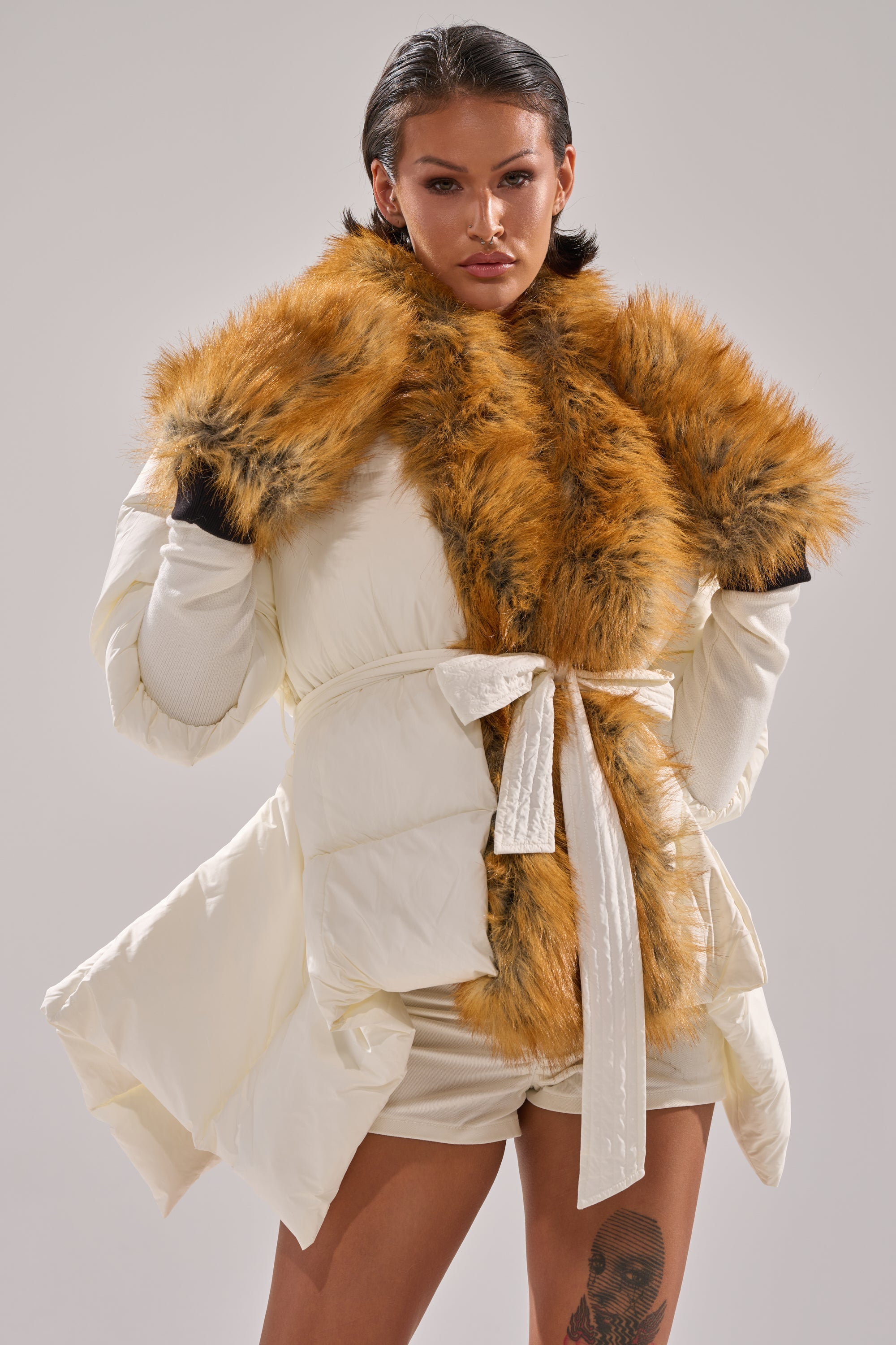 REALLY LIKE THAT FAUX FUR MITTENS – AKIRA