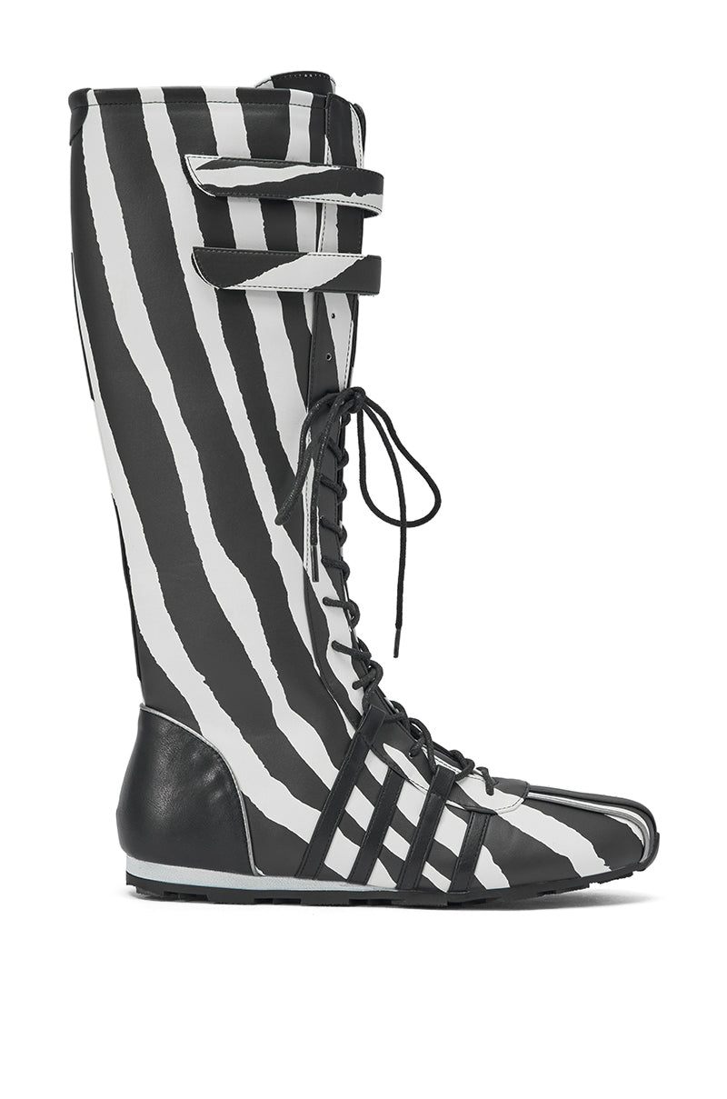 AZALEA WANG OZZY ZEBRA FLAT SNEAKER – AKIRA