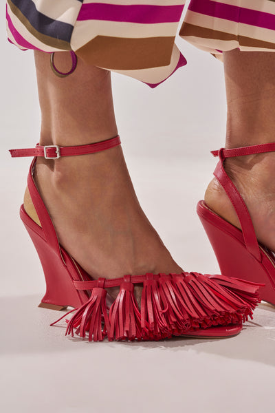 AZALEA WANG PHRIXOS RED WEDGE FRINGE PU SANDAL – AKIRA