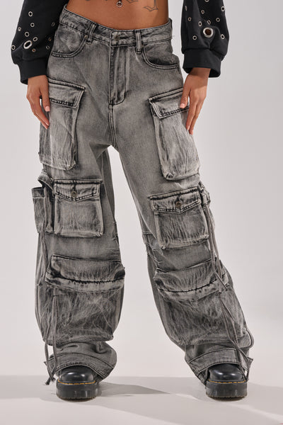 AKIRA Cargo For Days Cargo Denim Pants Black Size Large