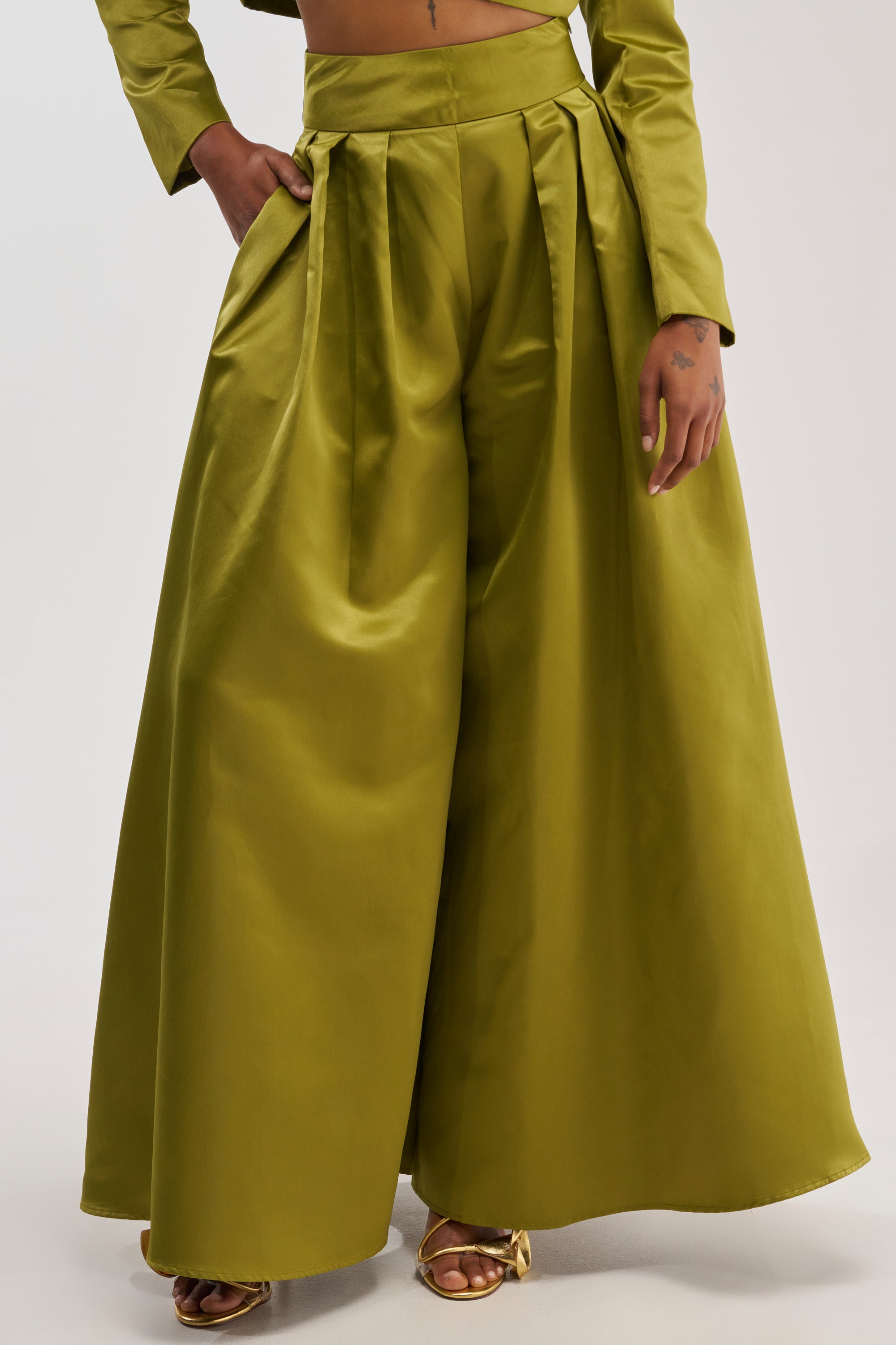LILA SATIN TROUSER IN CHARTREUSE – AKIRA