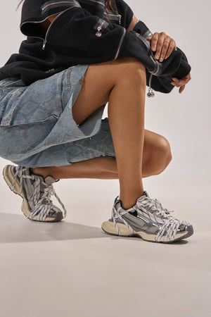 AZALEA WANG SAMURAI GREY MULTI CHUNKY SNEAKER – AKIRA